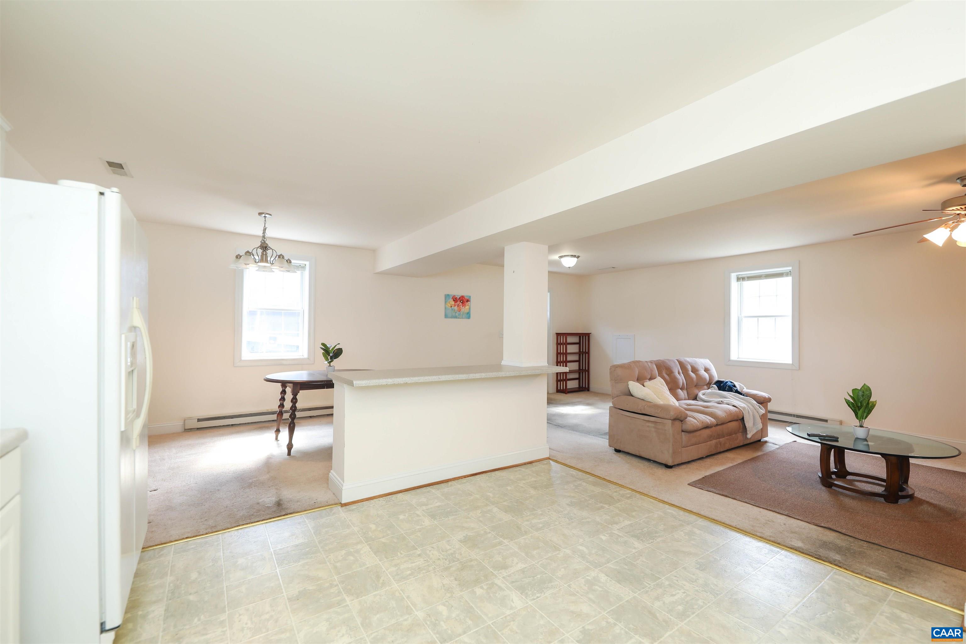 228 STERLING LAMM DR