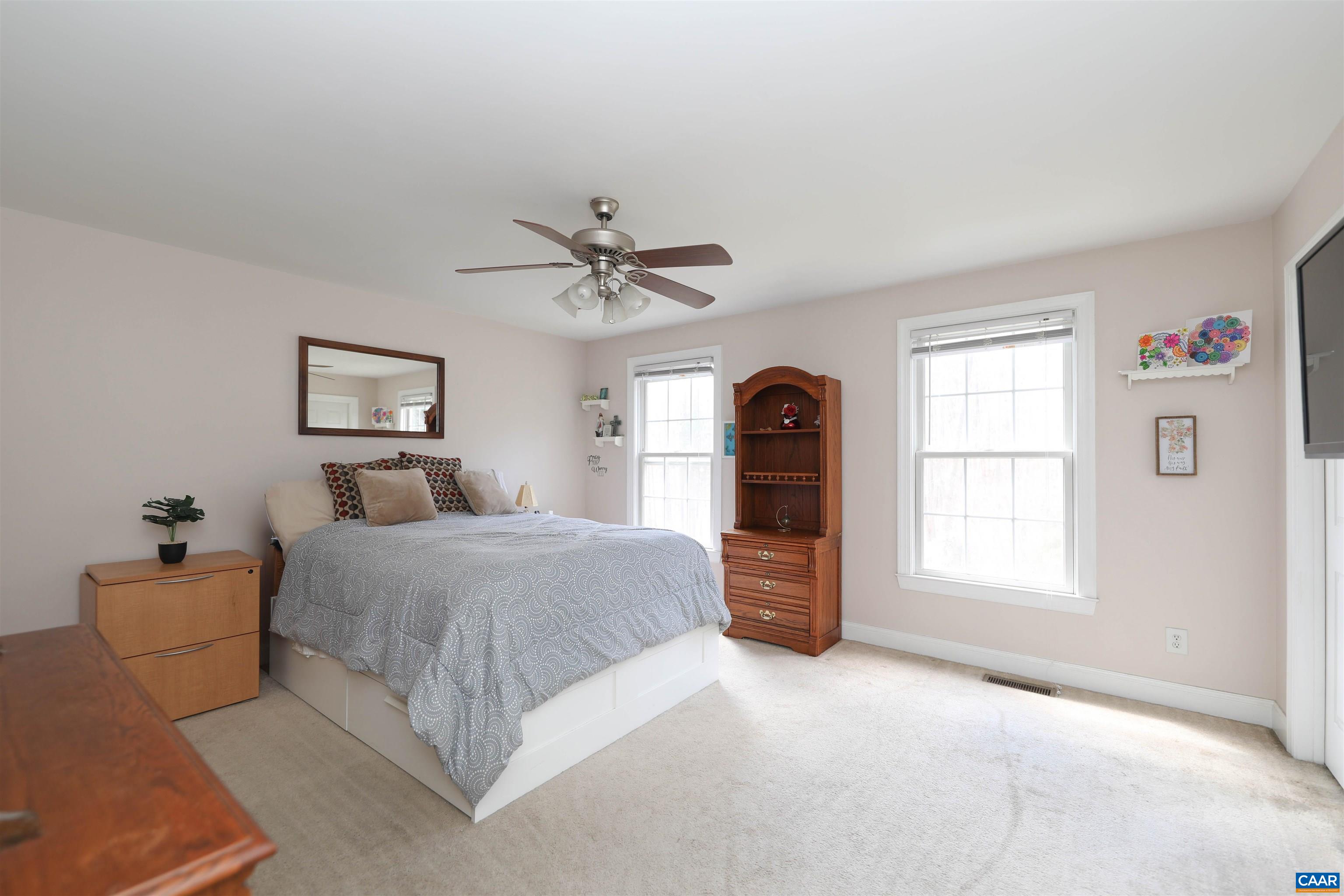 228 STERLING LAMM DR