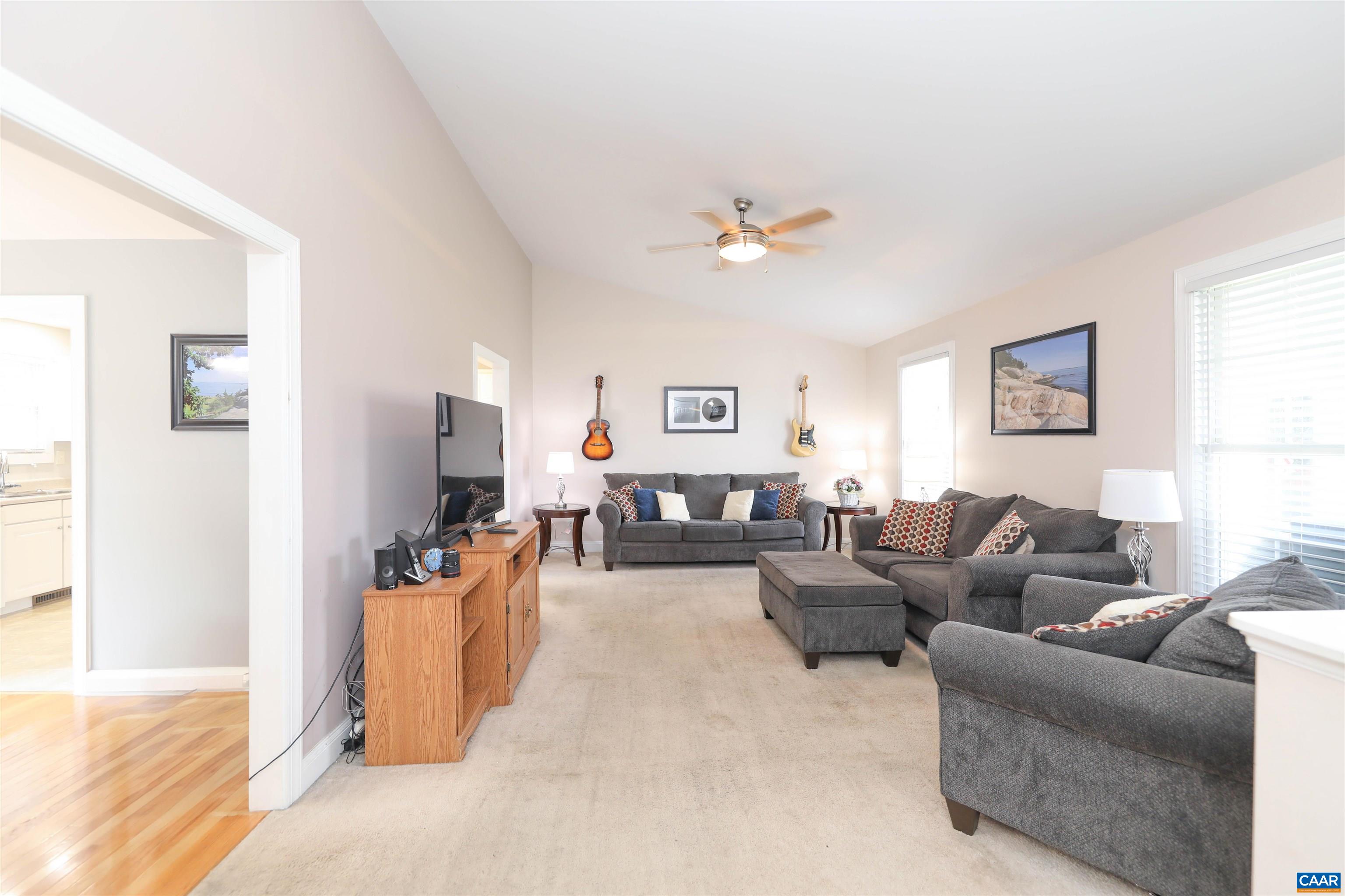 228 STERLING LAMM DR