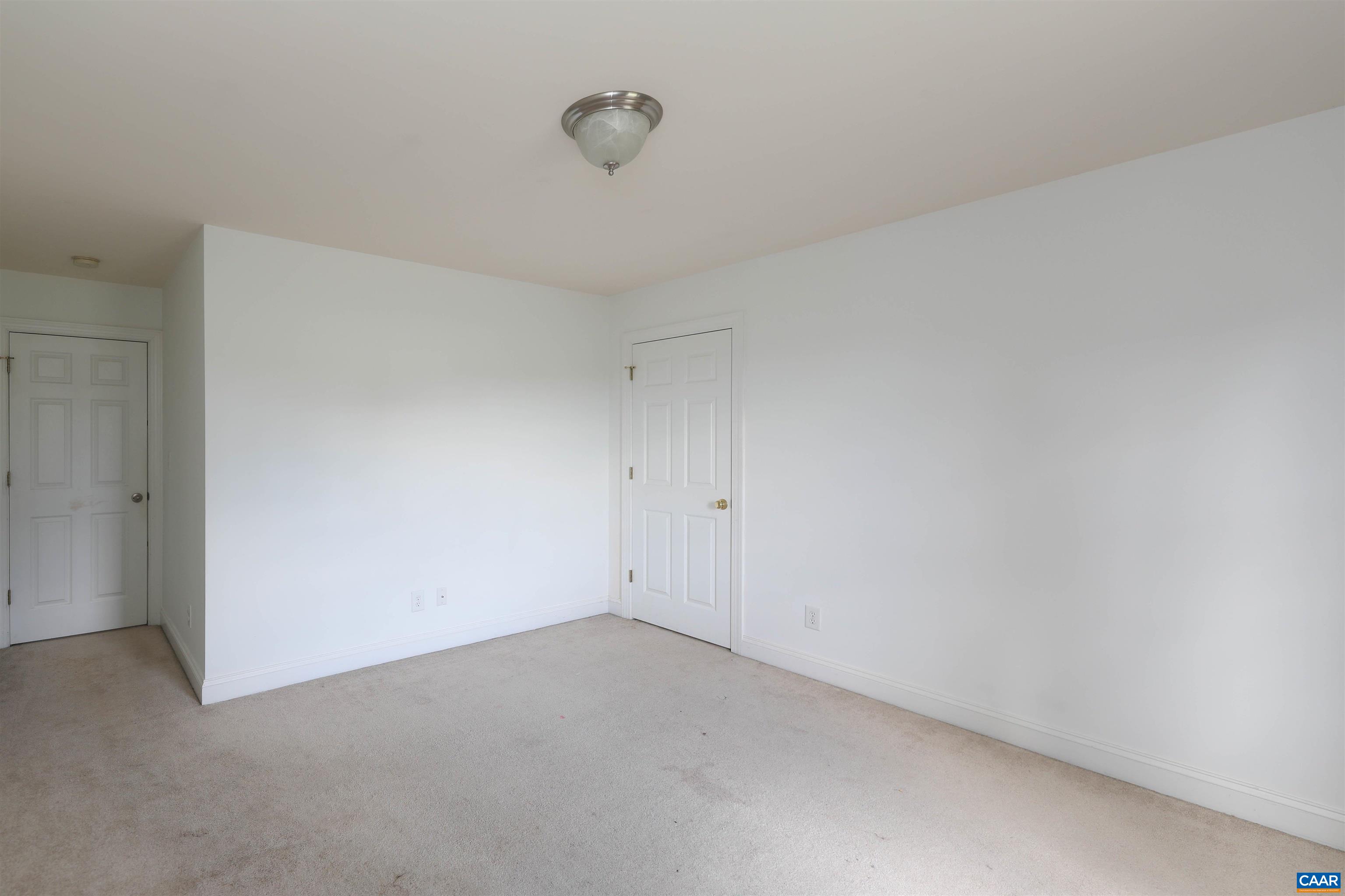 228 STERLING LAMM DR