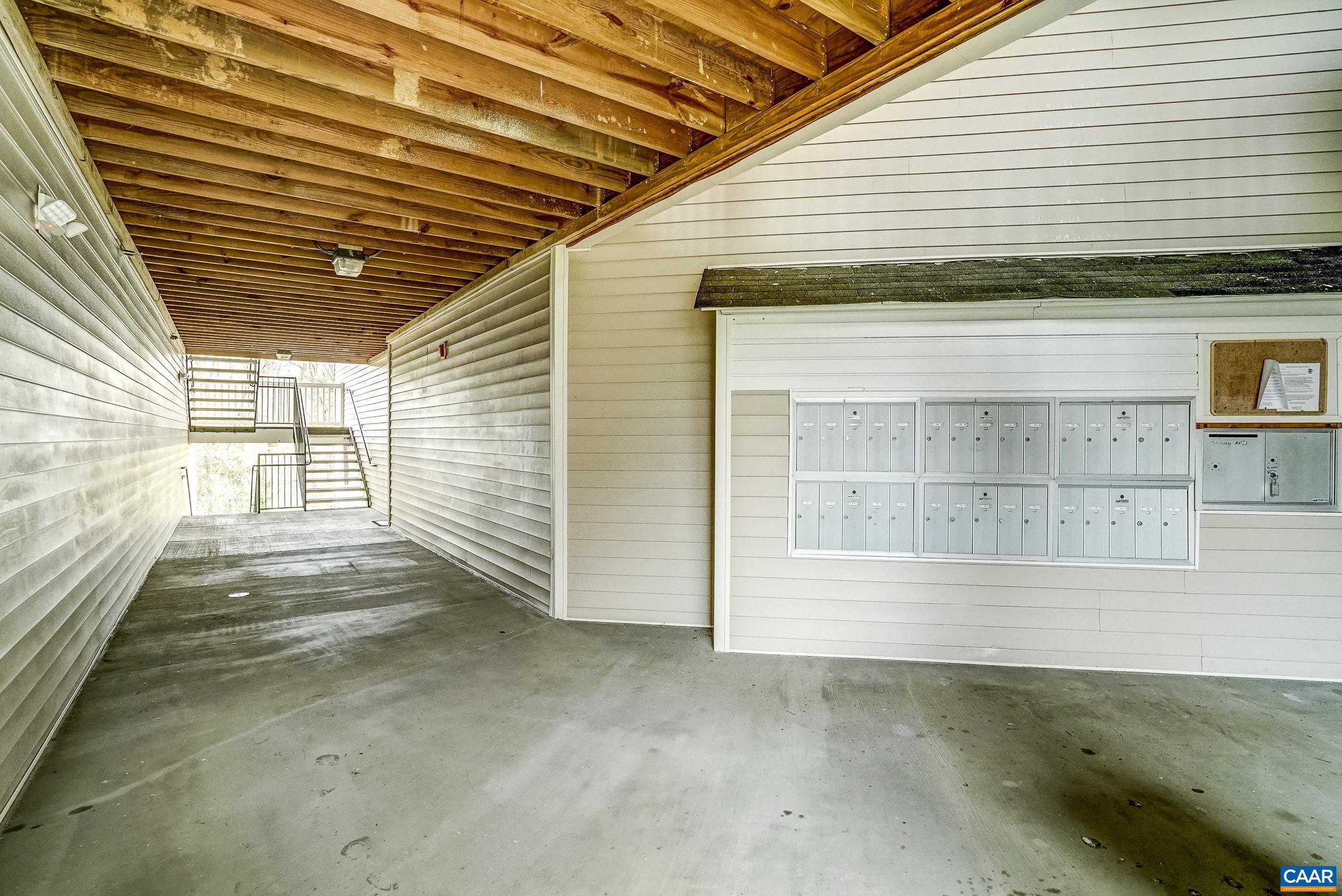 310 RIVERBEND DR Unit: 2C