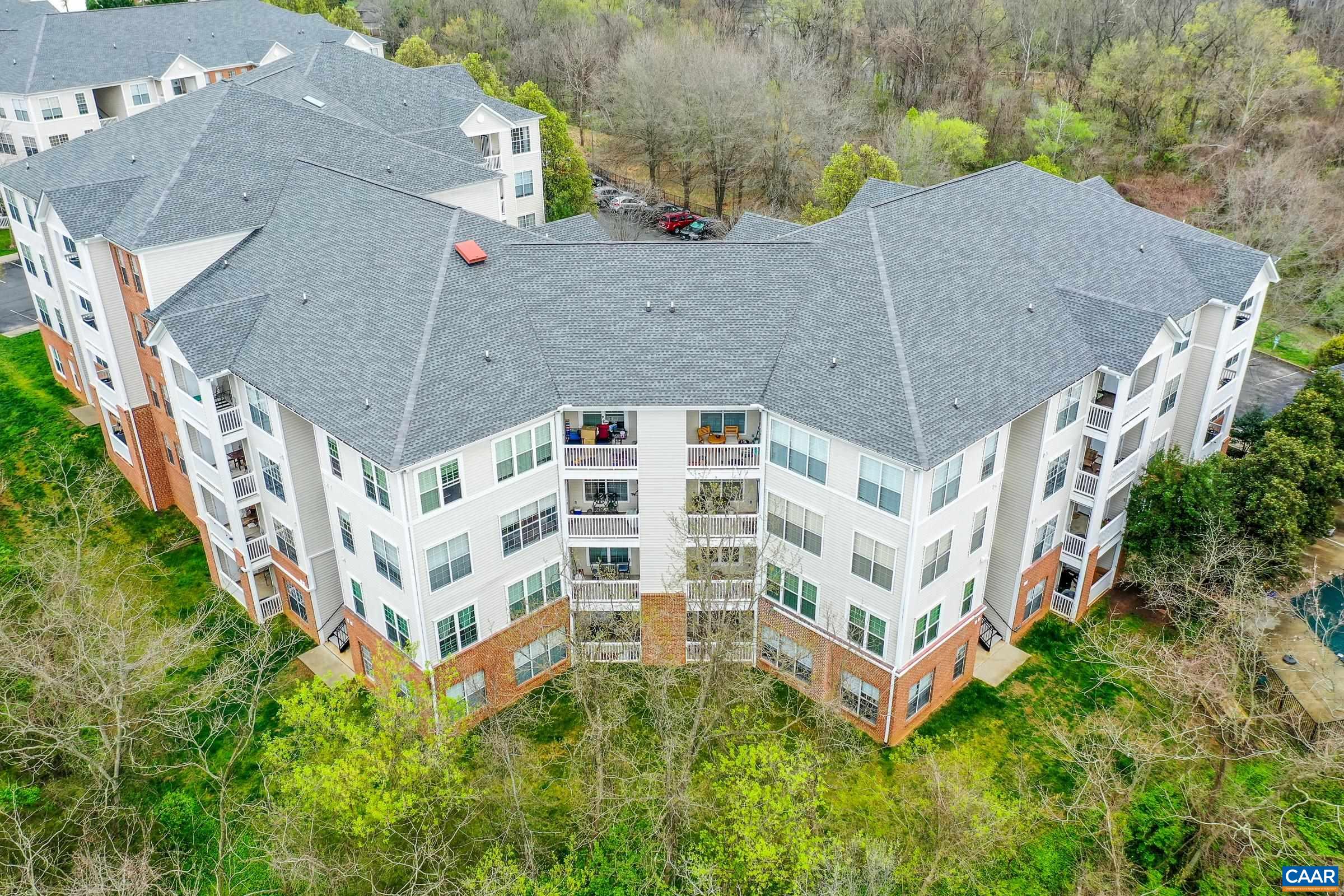 310 RIVERBEND DR Unit: 2C