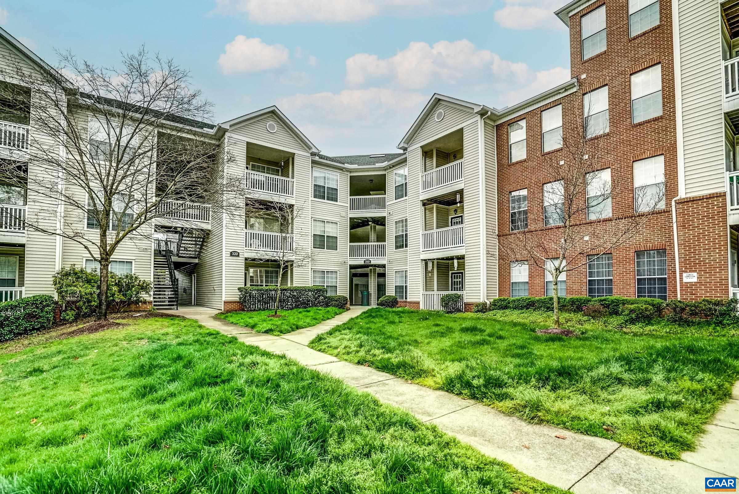 310 RIVERBEND DR Unit: 2C