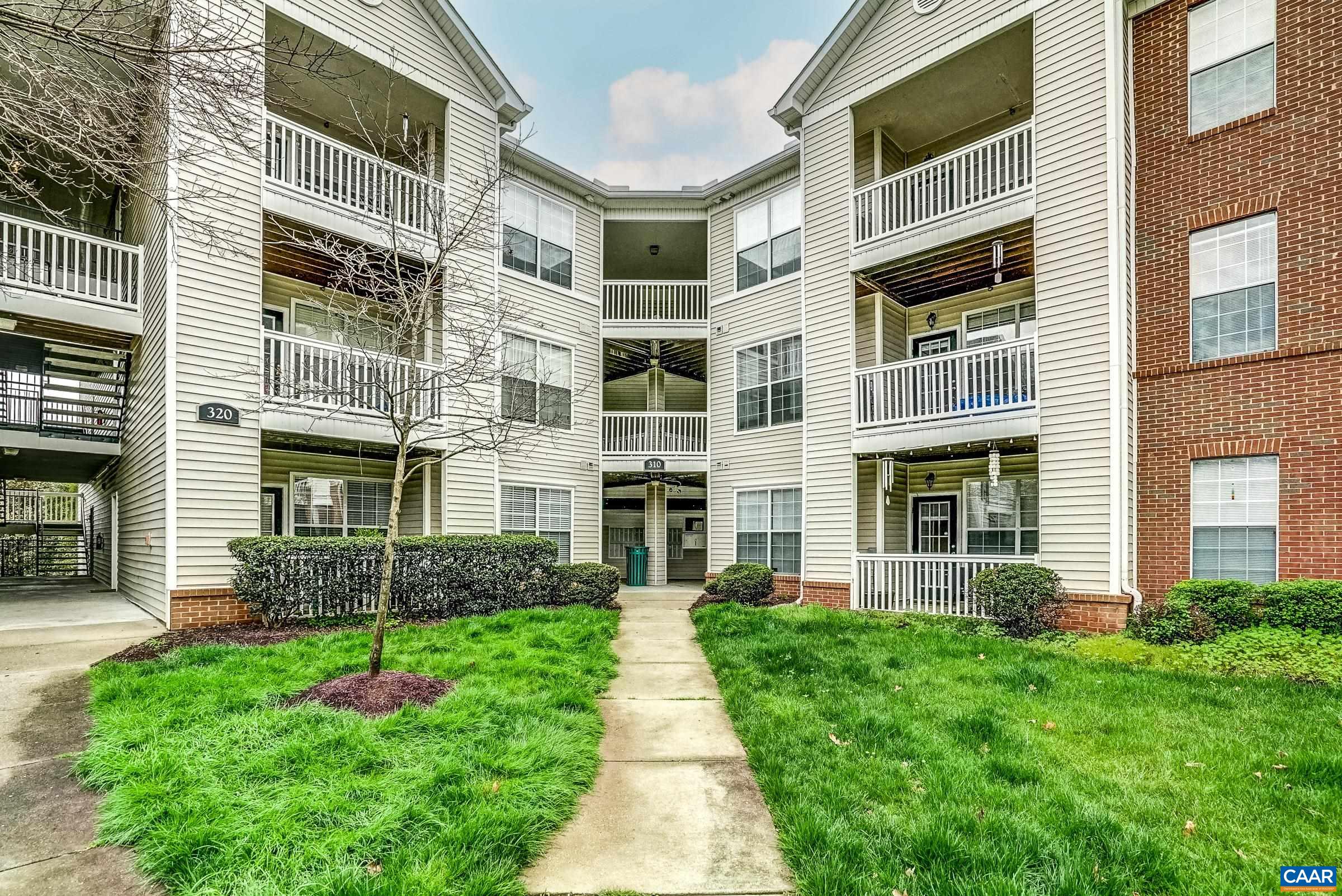 310 RIVERBEND DR Unit: 2C