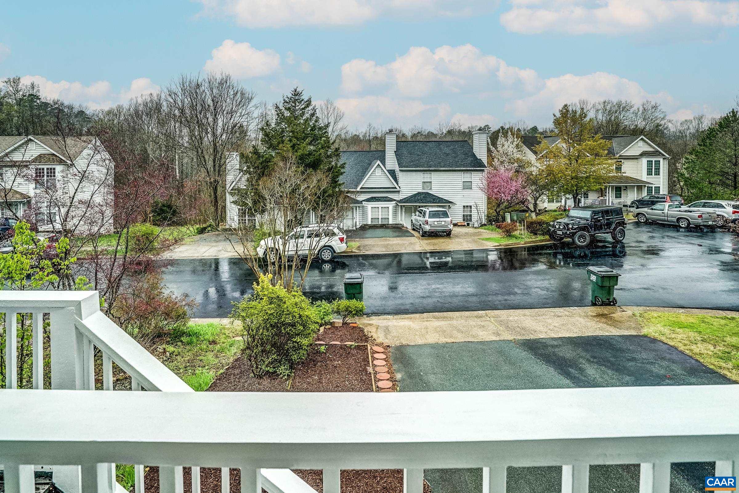 1016 TOWNE LN