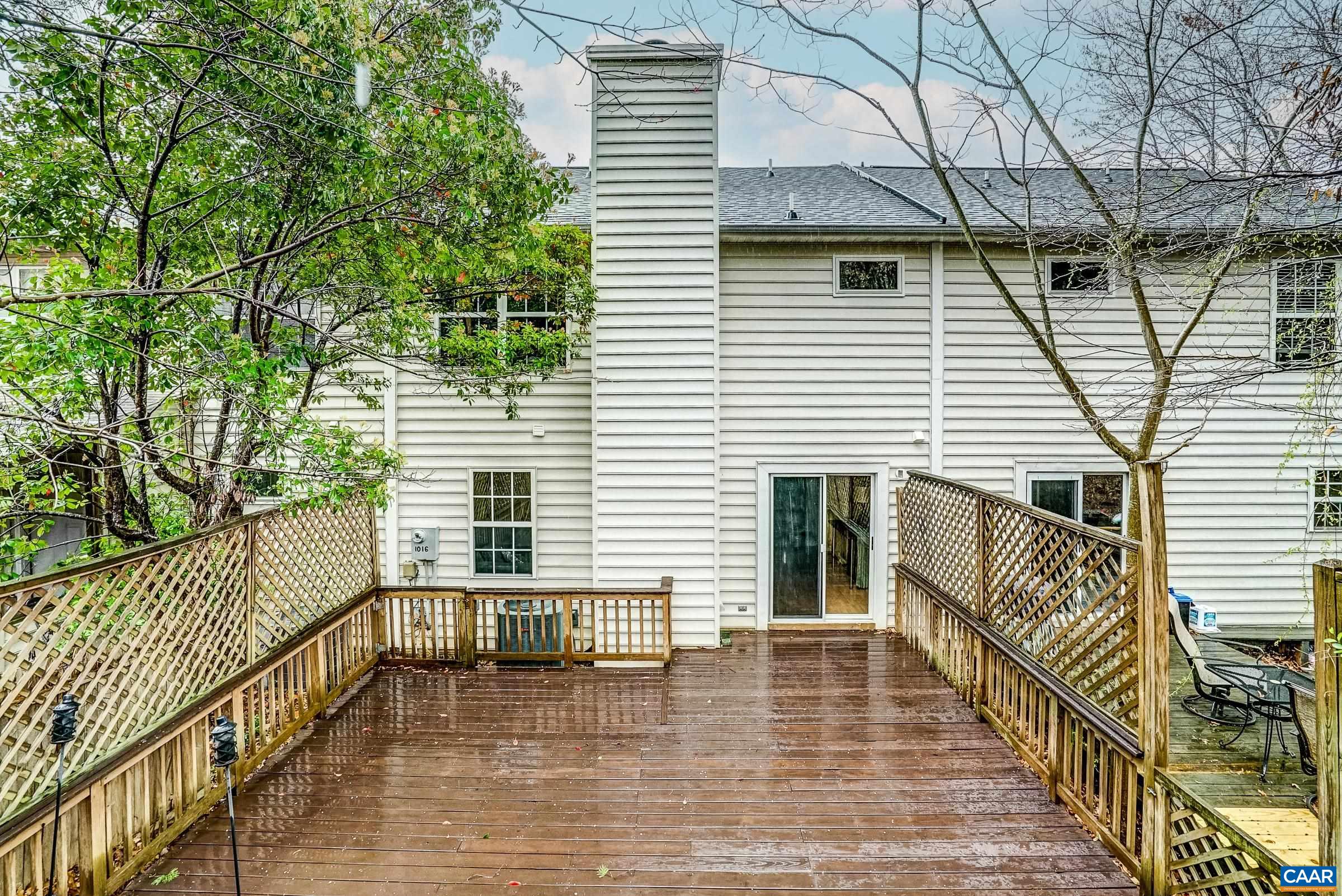 1016 TOWNE LN