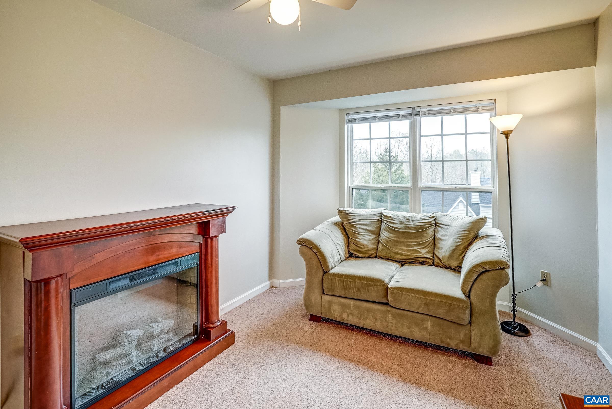 1016 TOWNE LN