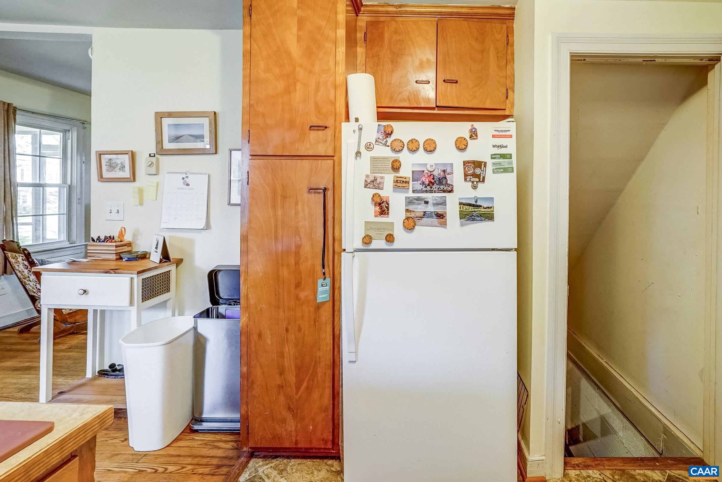 1040 LOCUST AVE Unit: A&B