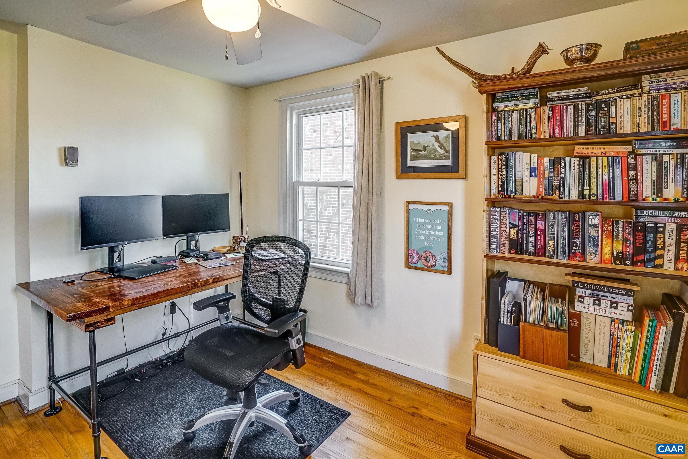 1040 LOCUST AVE Unit: A&B