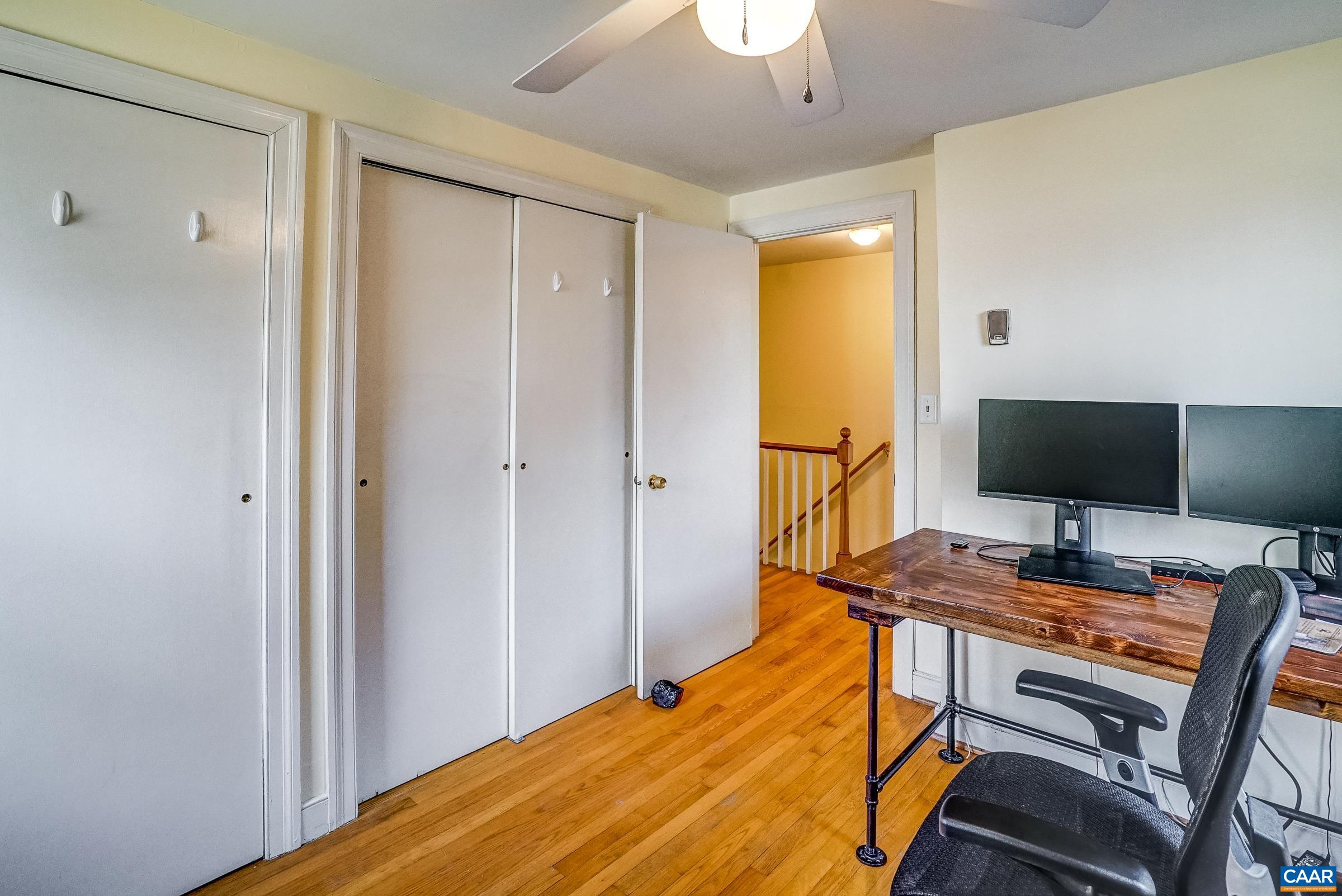 1040 LOCUST AVE Unit: A&B