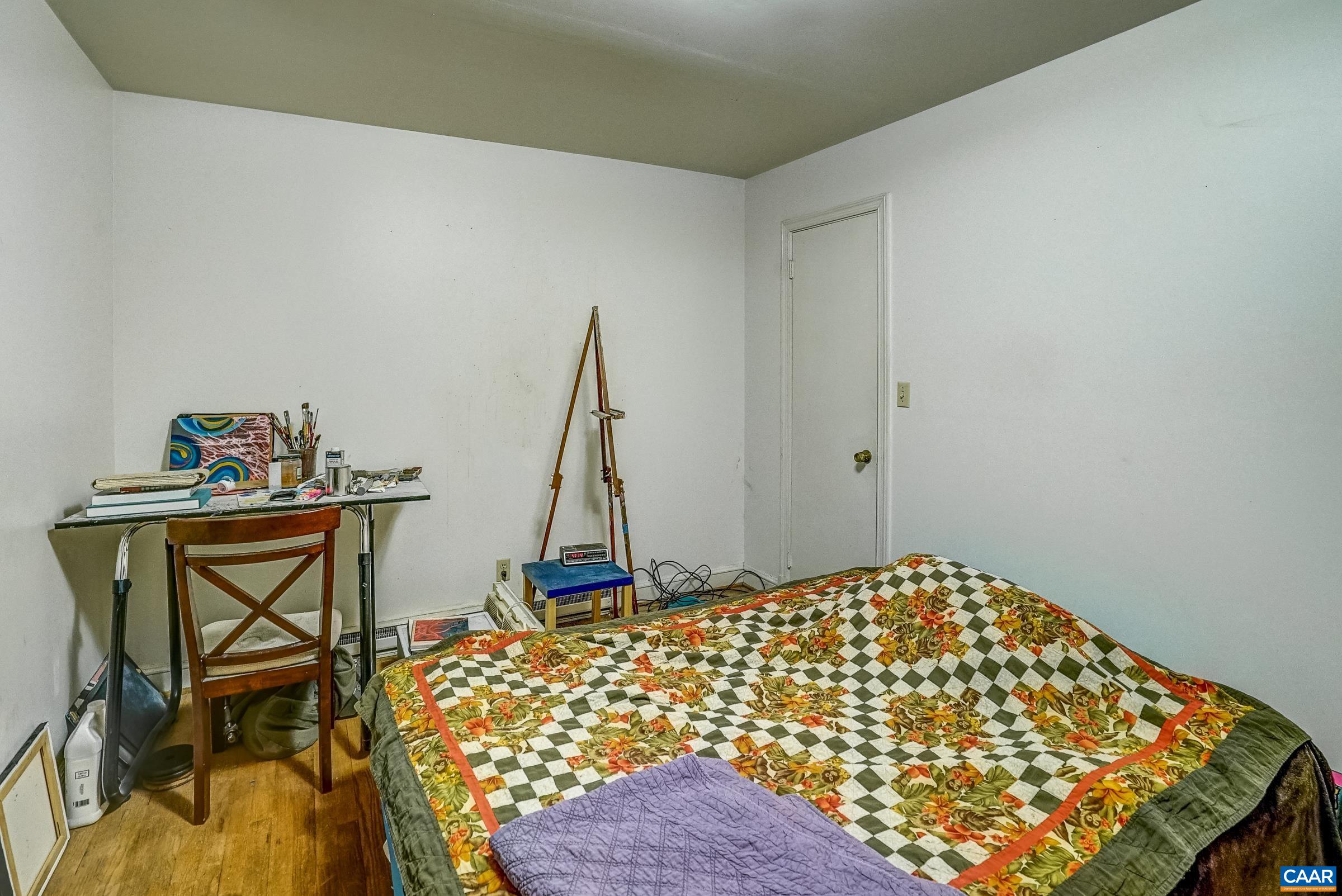 1038 LOCUST AVE Unit: A&B