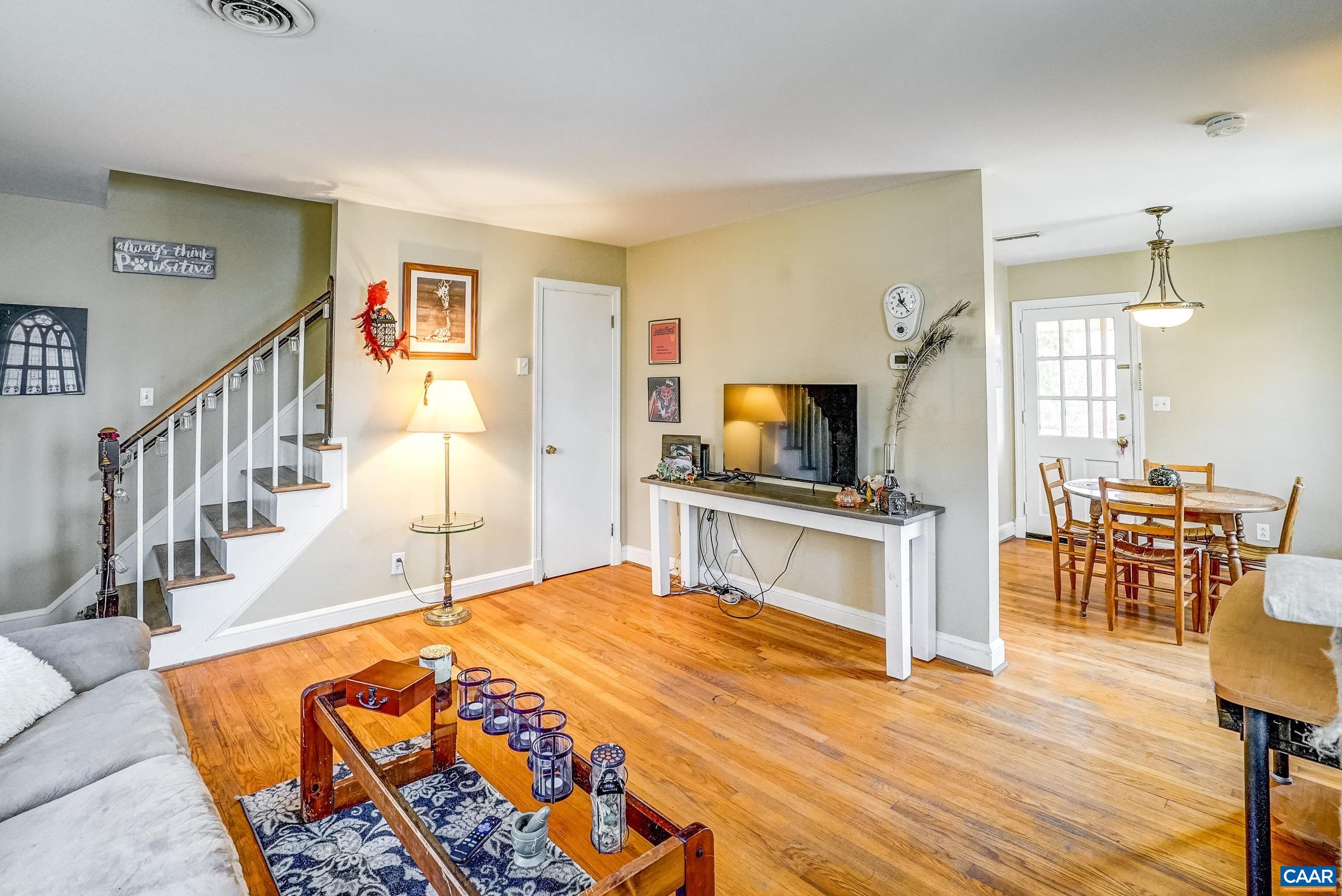 1038 LOCUST AVE Unit: A&B