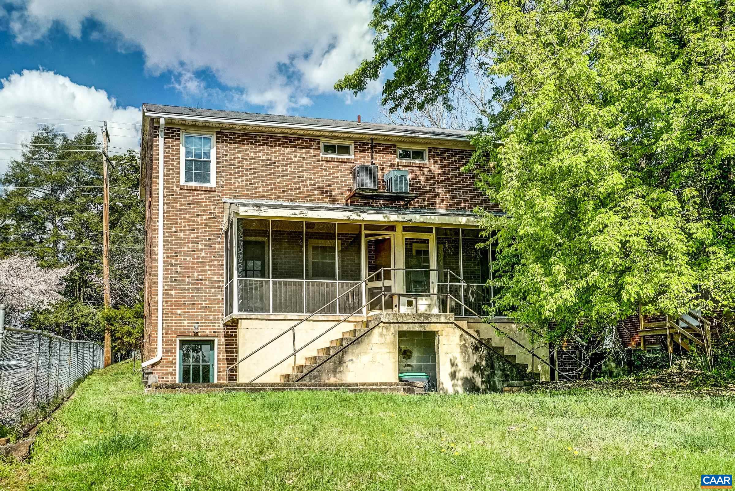 1038 LOCUST AVE Unit: A&B