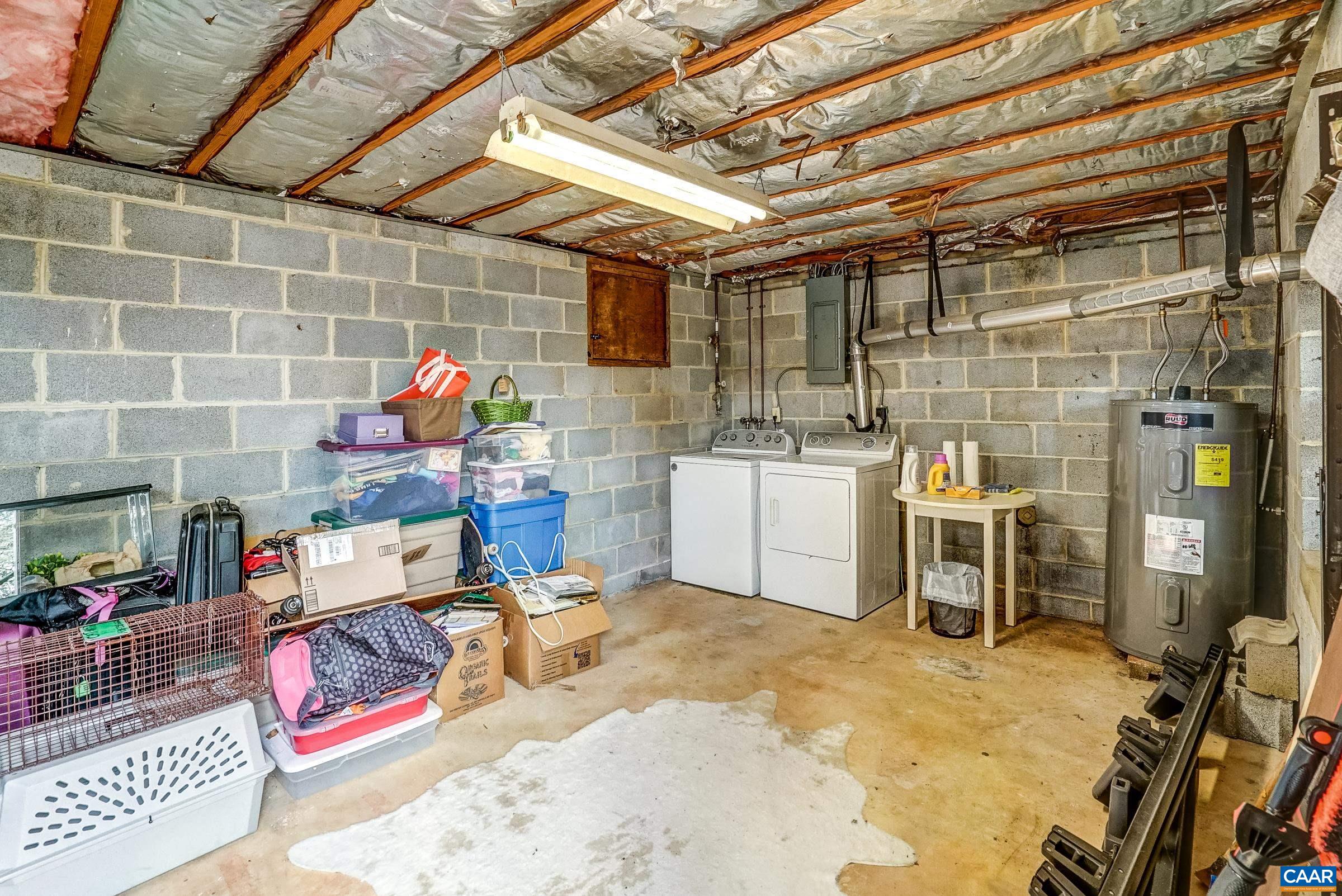 1038 LOCUST AVE Unit: A&B