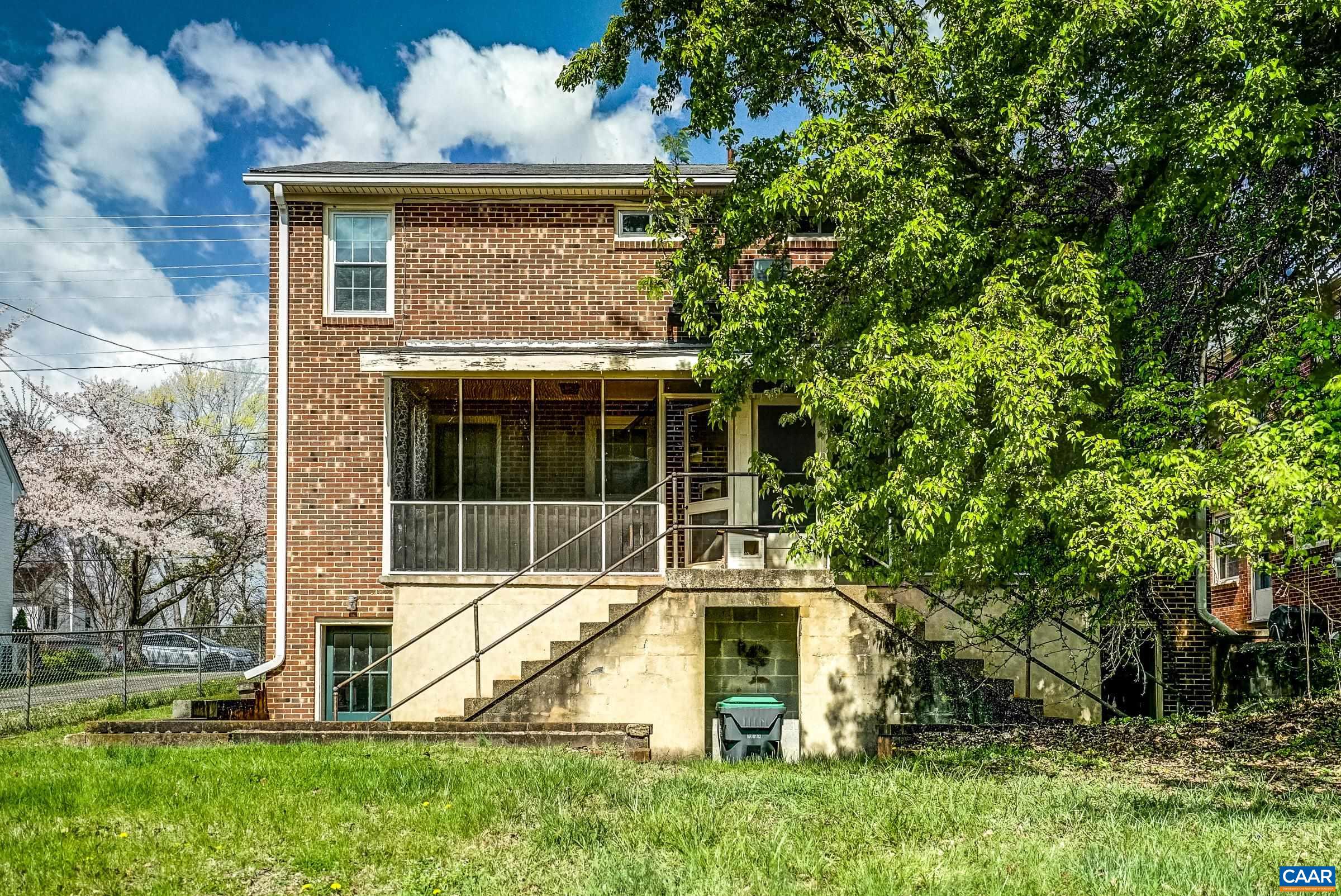 1038 LOCUST AVE Unit: A&B