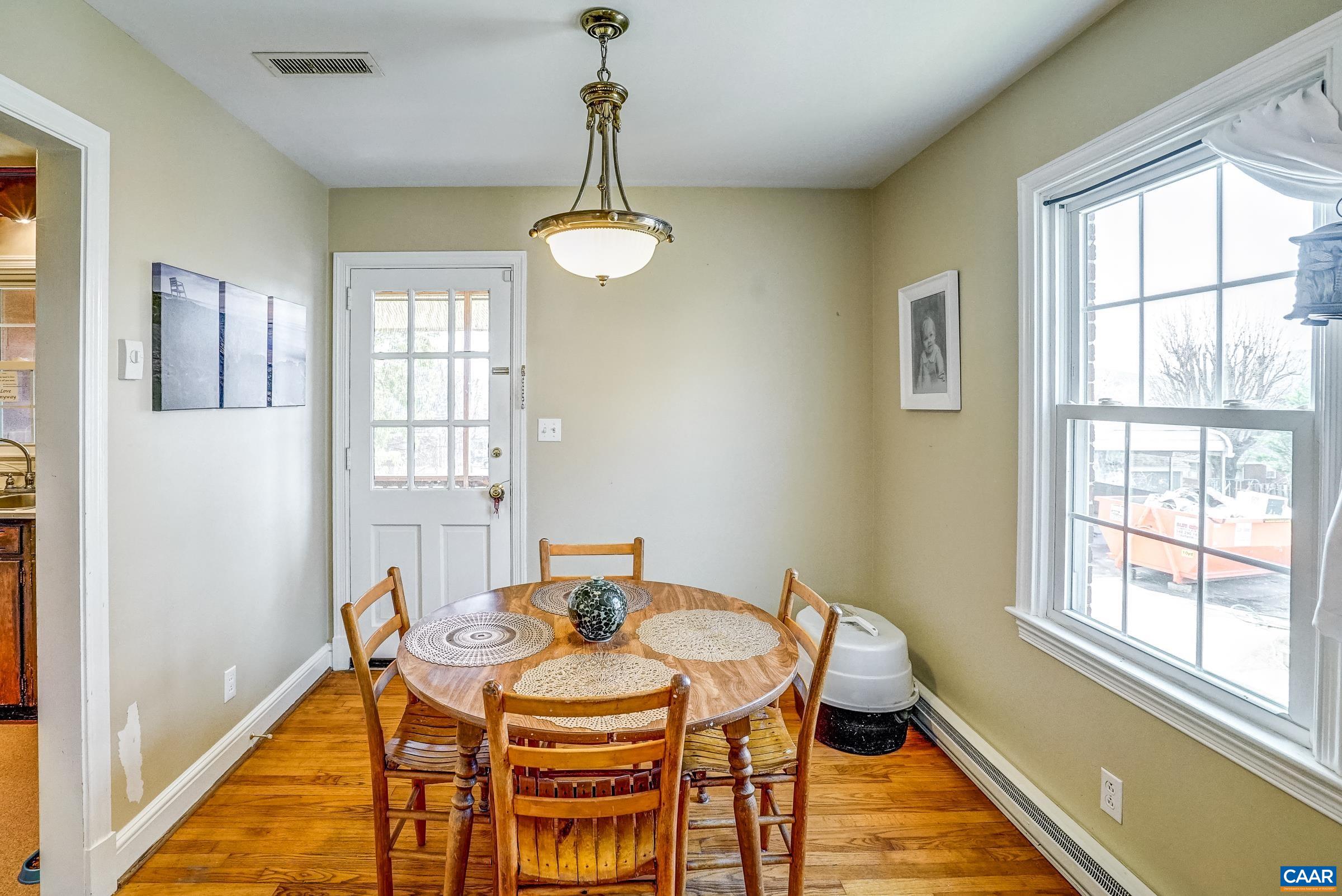 1038 LOCUST AVE Unit: A&B