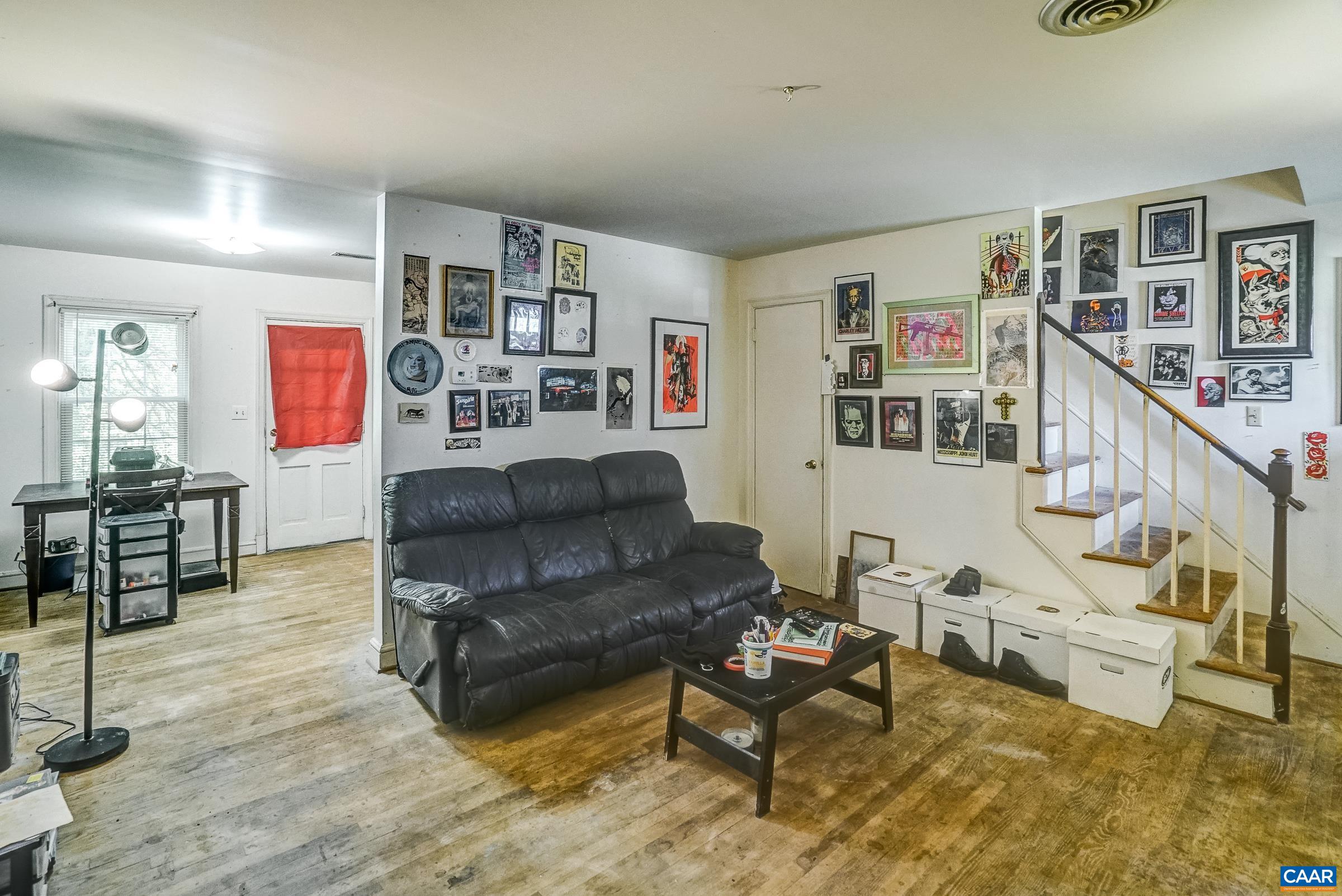 1038 LOCUST AVE Unit: A&B