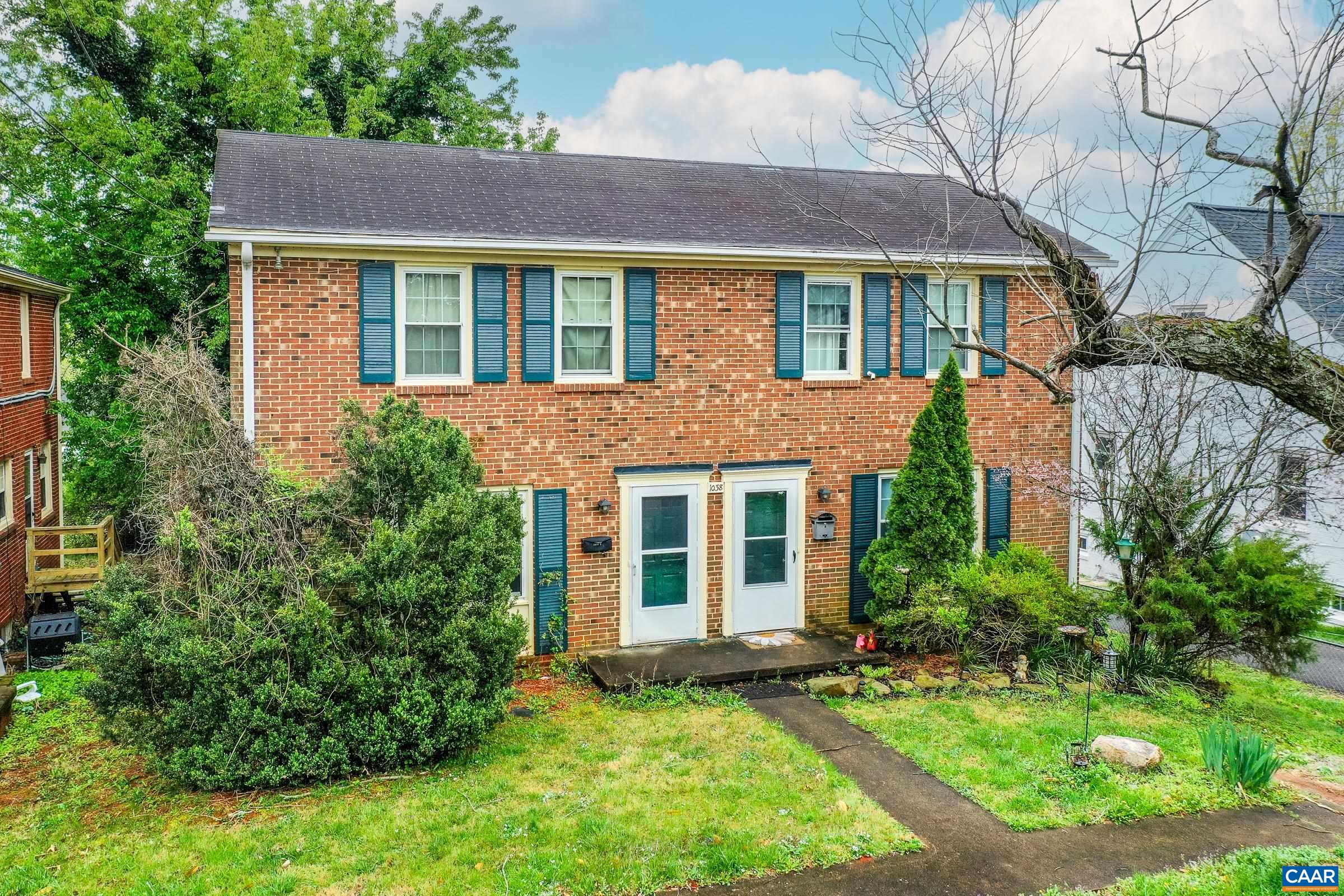 1038 LOCUST AVE Unit: A&B