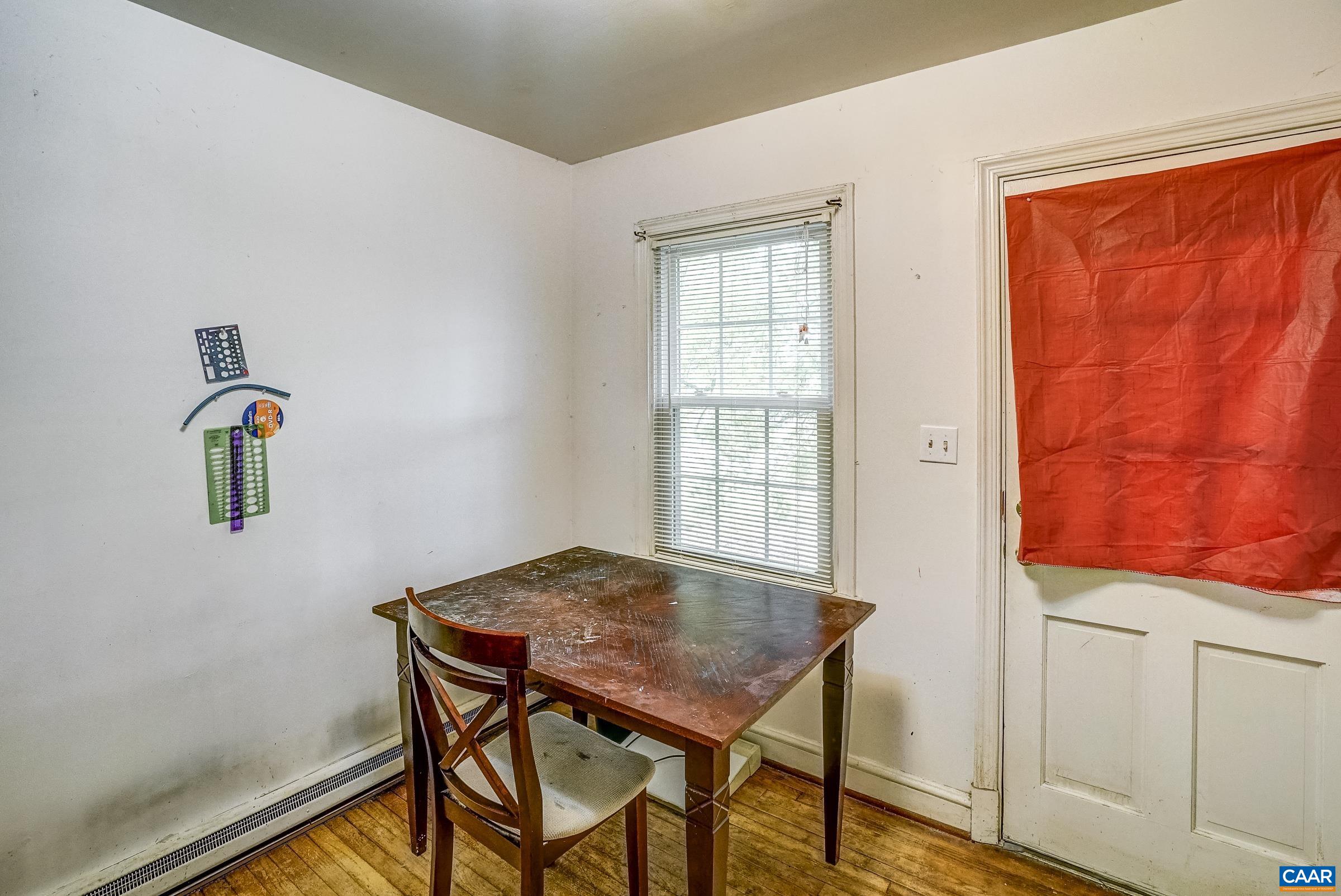 1038 LOCUST AVE Unit: A&B
