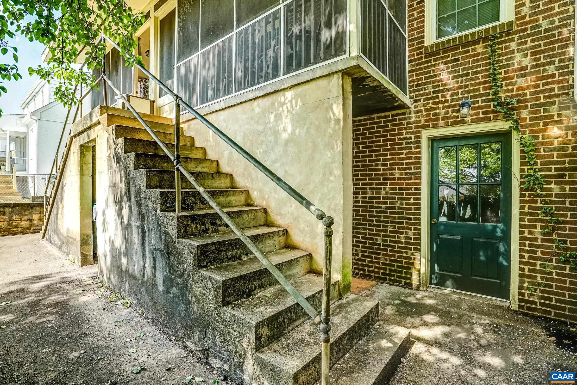 1038 LOCUST AVE Unit: A&B