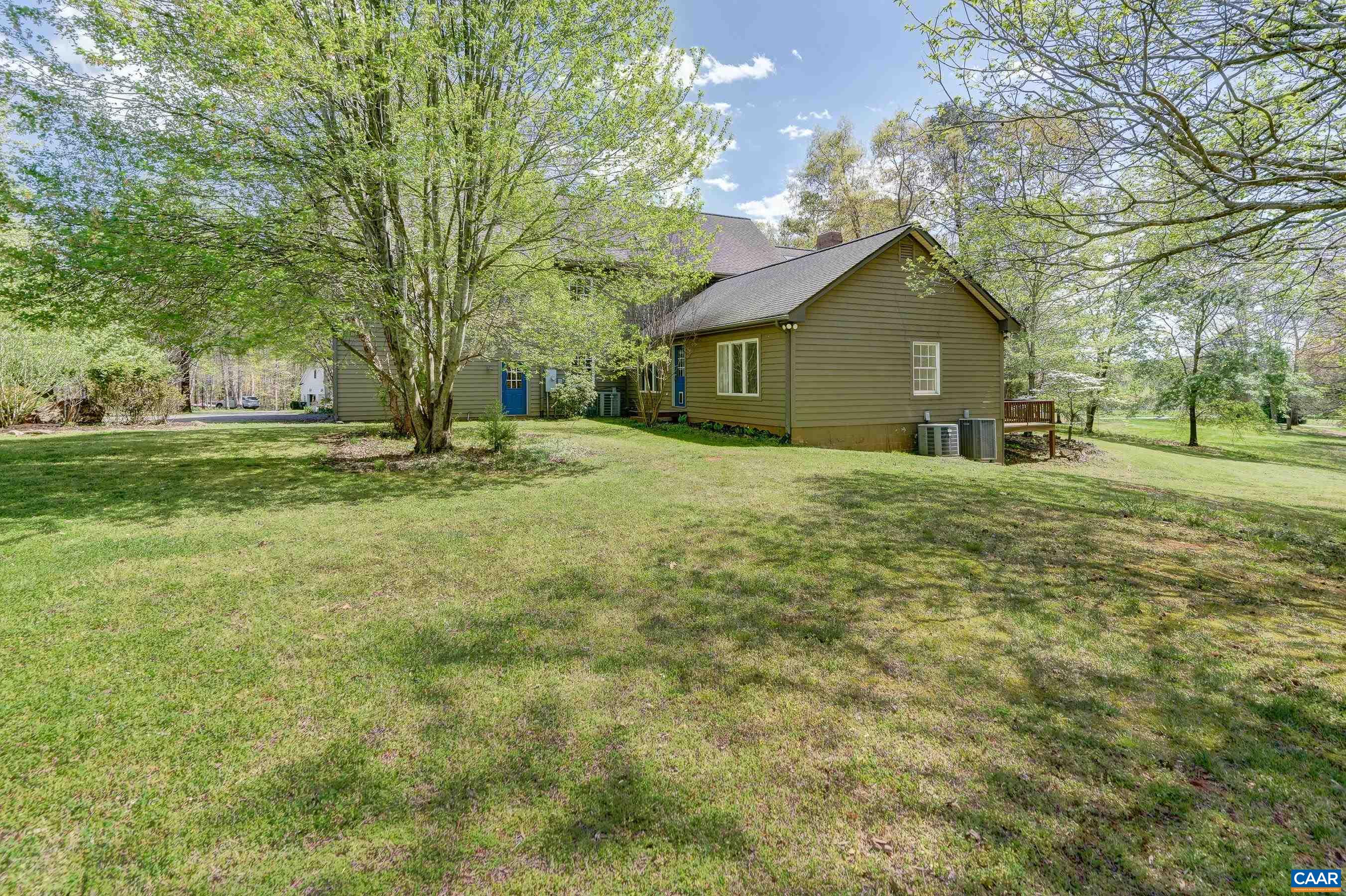 5210 TANAGER WOODS DR