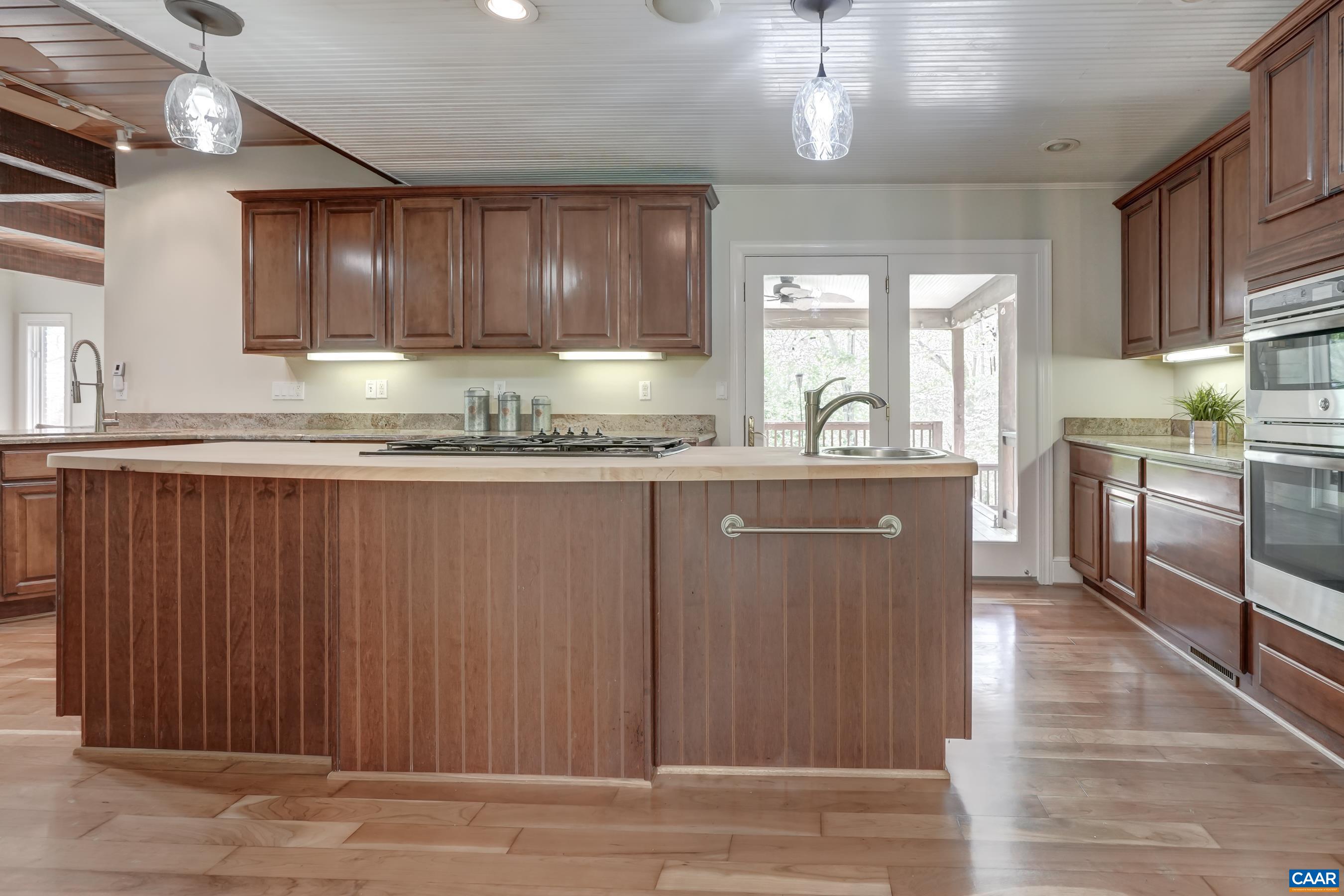 5210 TANAGER WOODS DR