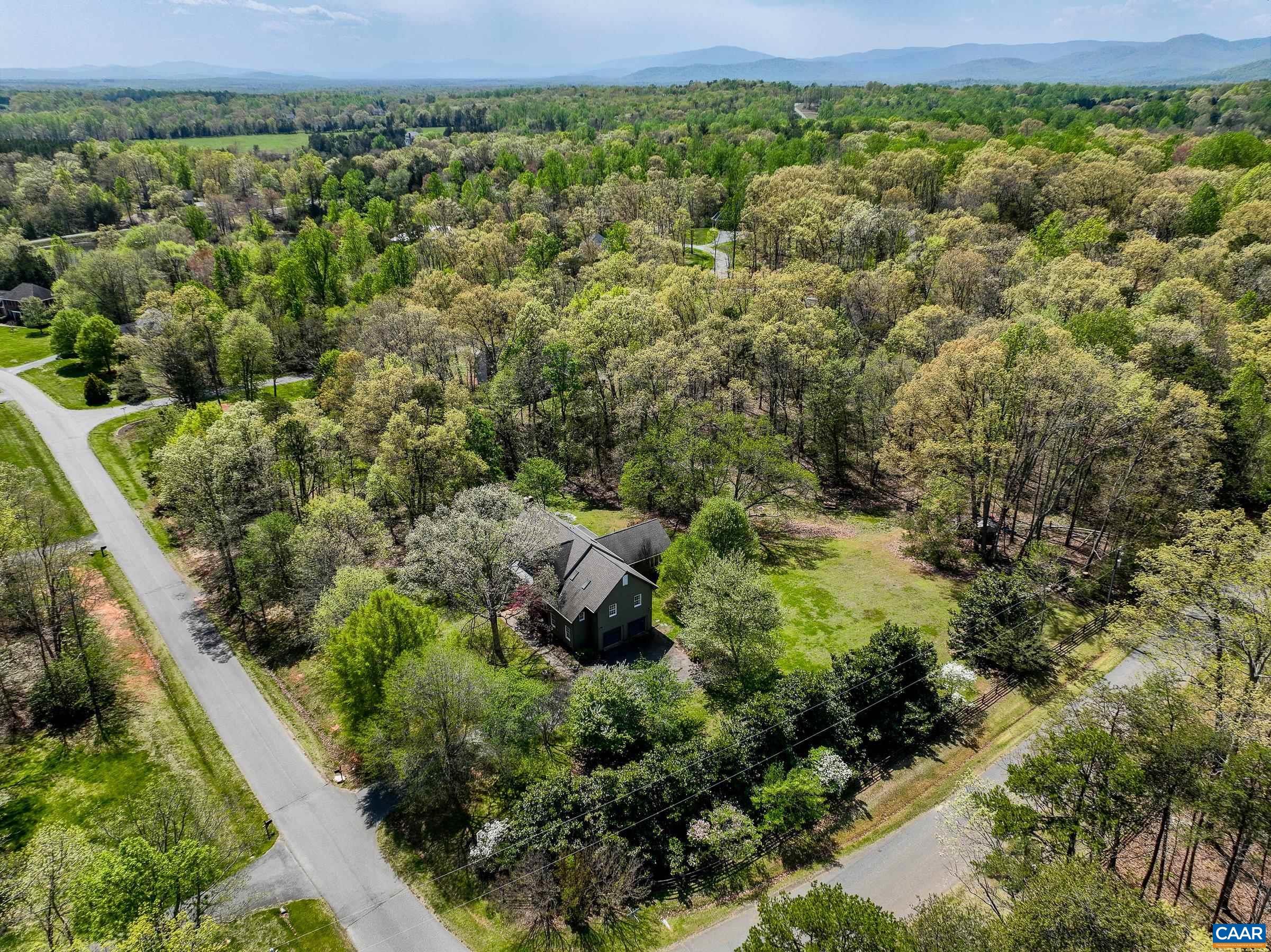 5210 TANAGER WOODS DR