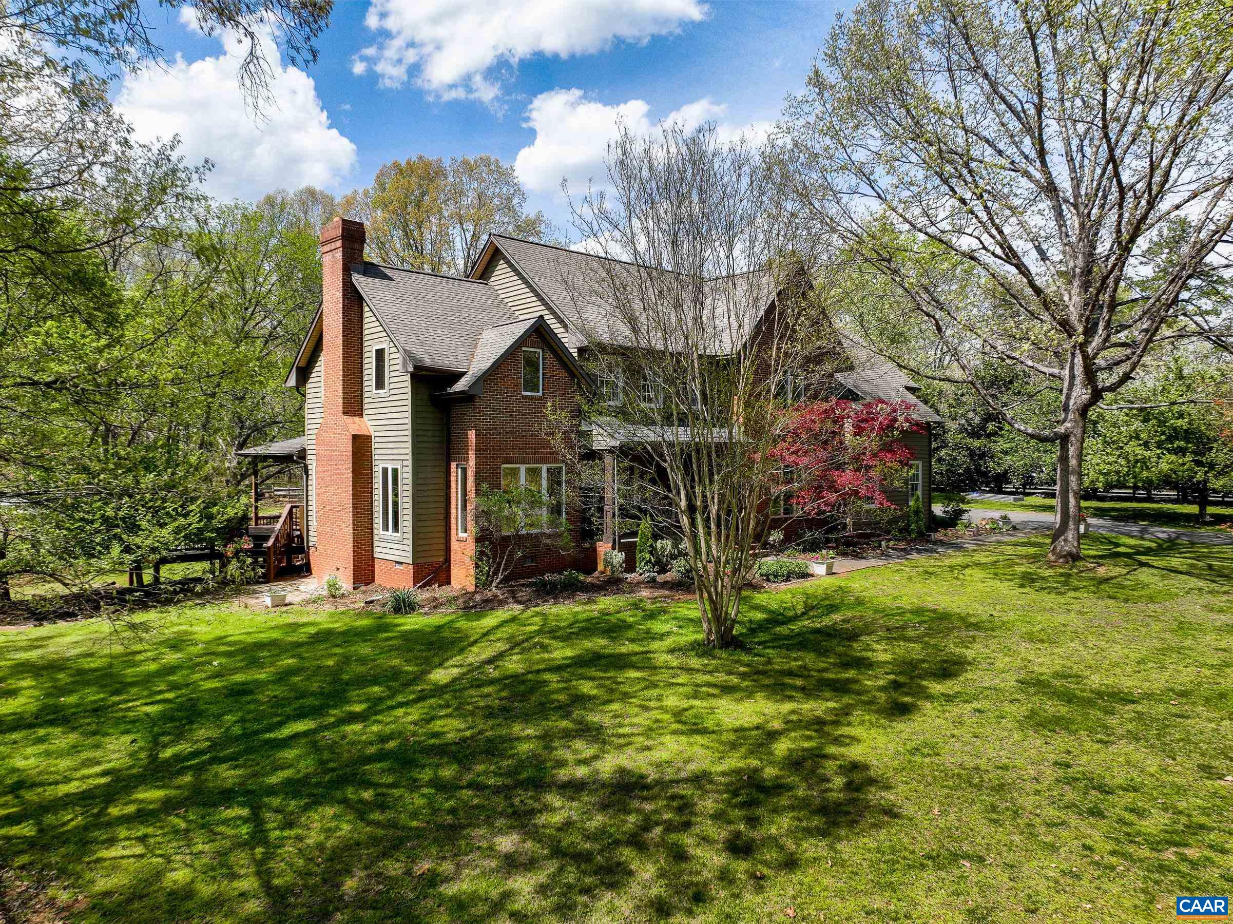5210 TANAGER WOODS DR