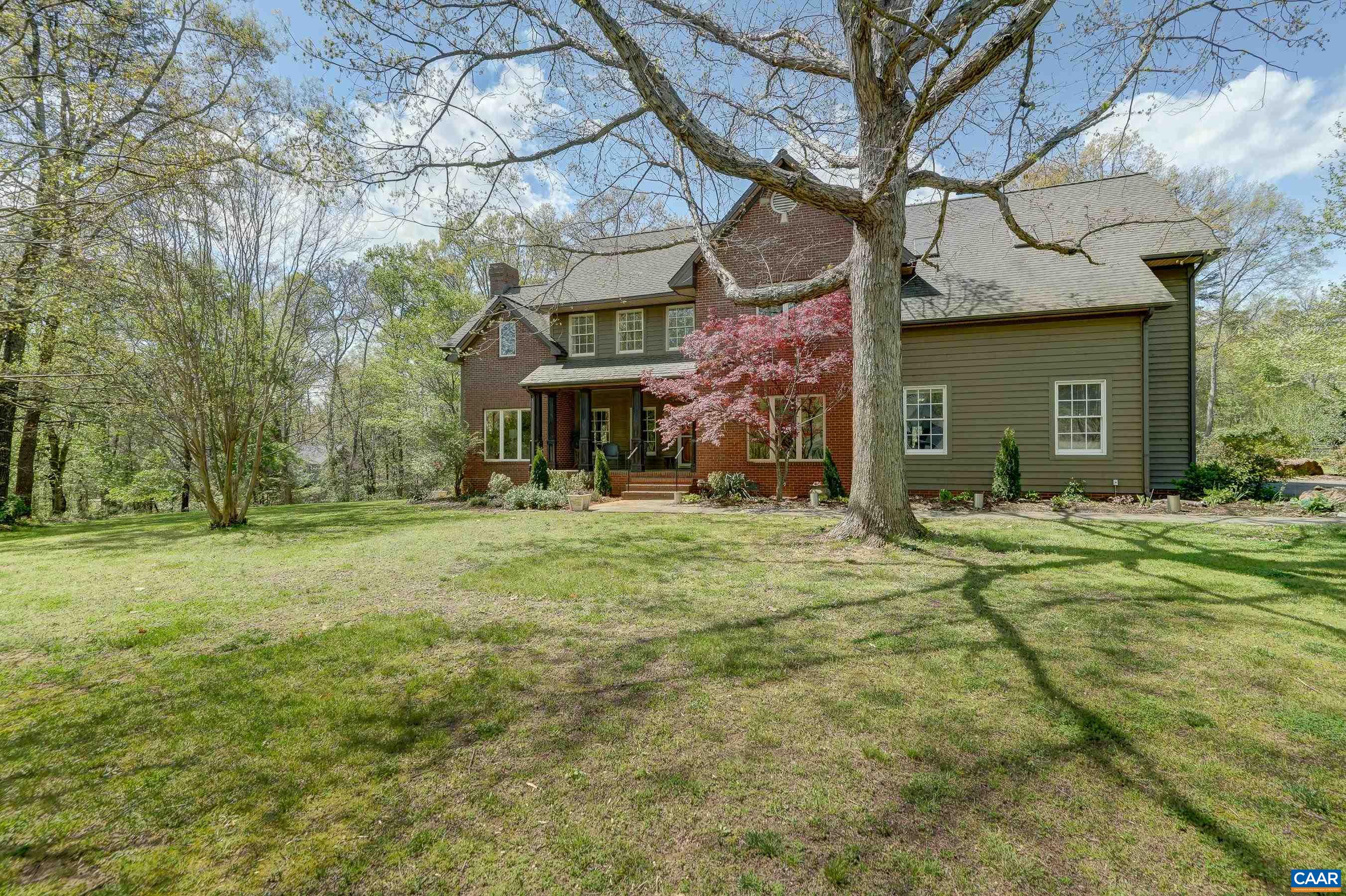5210 TANAGER WOODS DR