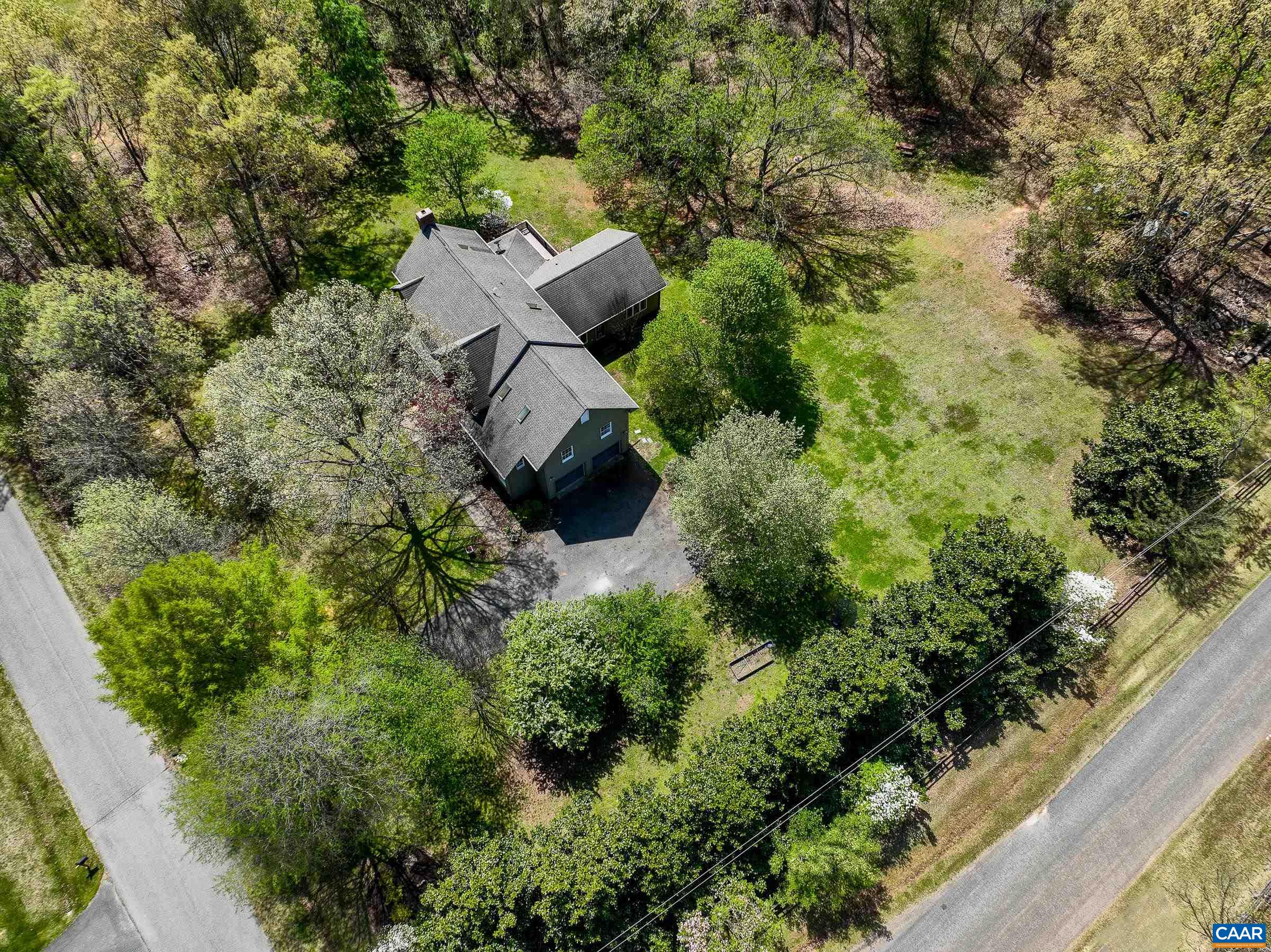 5210 TANAGER WOODS DR
