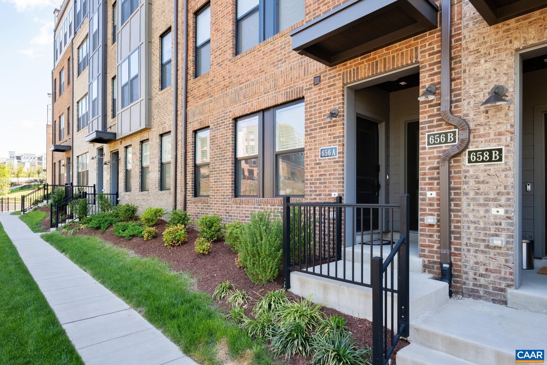 656 NOUSH CT Unit: A