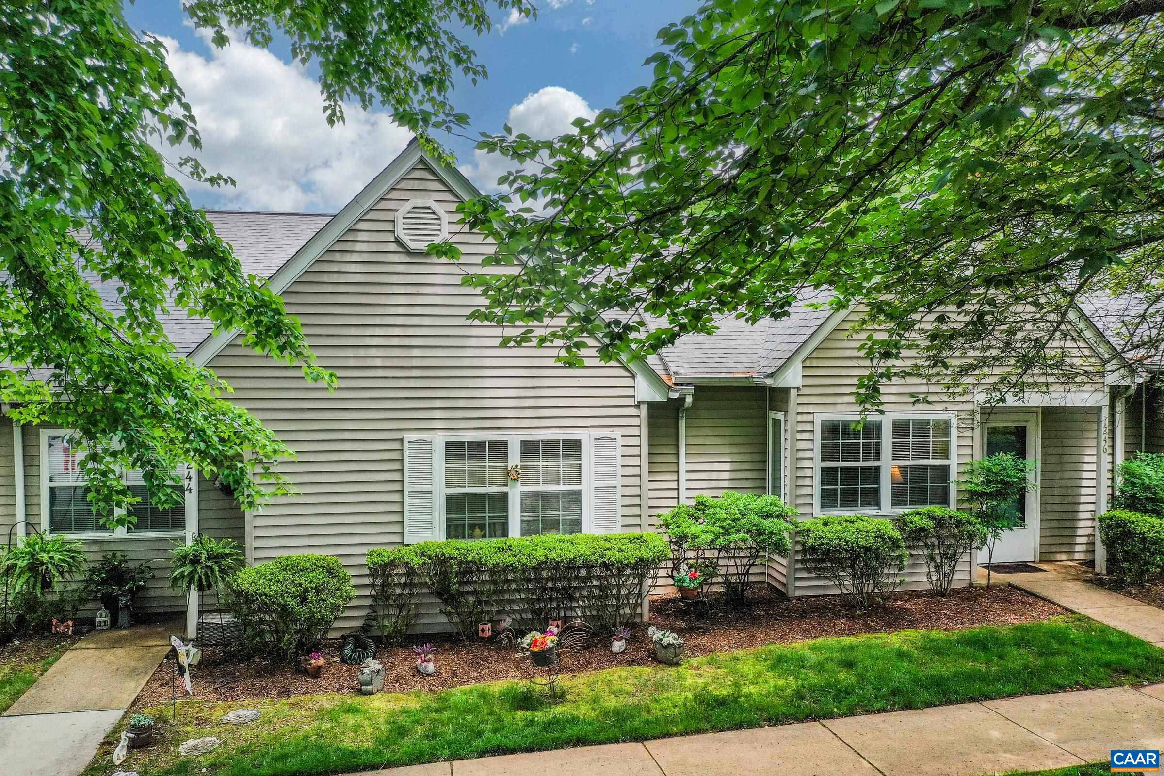1246 GAZEBO CT