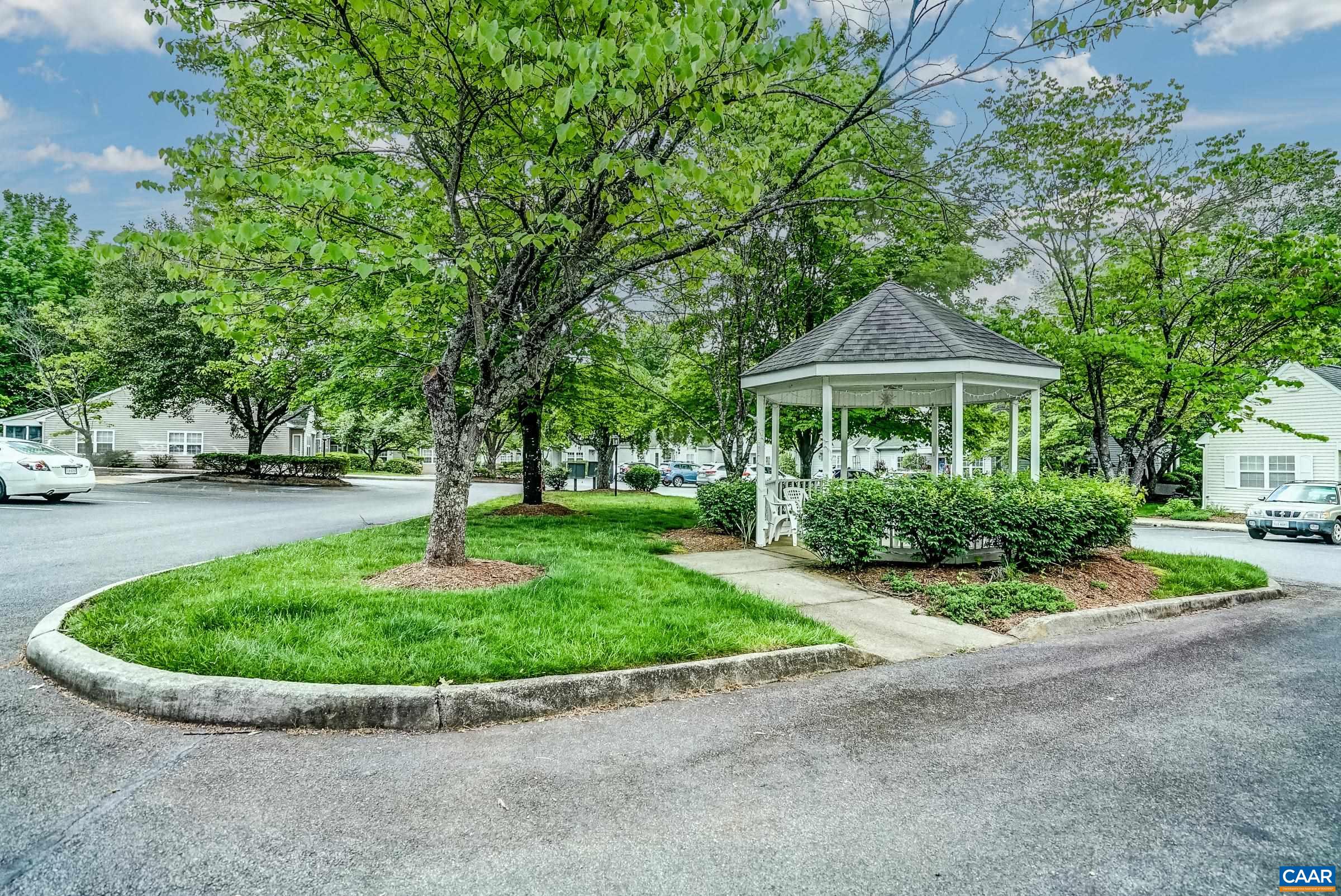 1246 GAZEBO CT