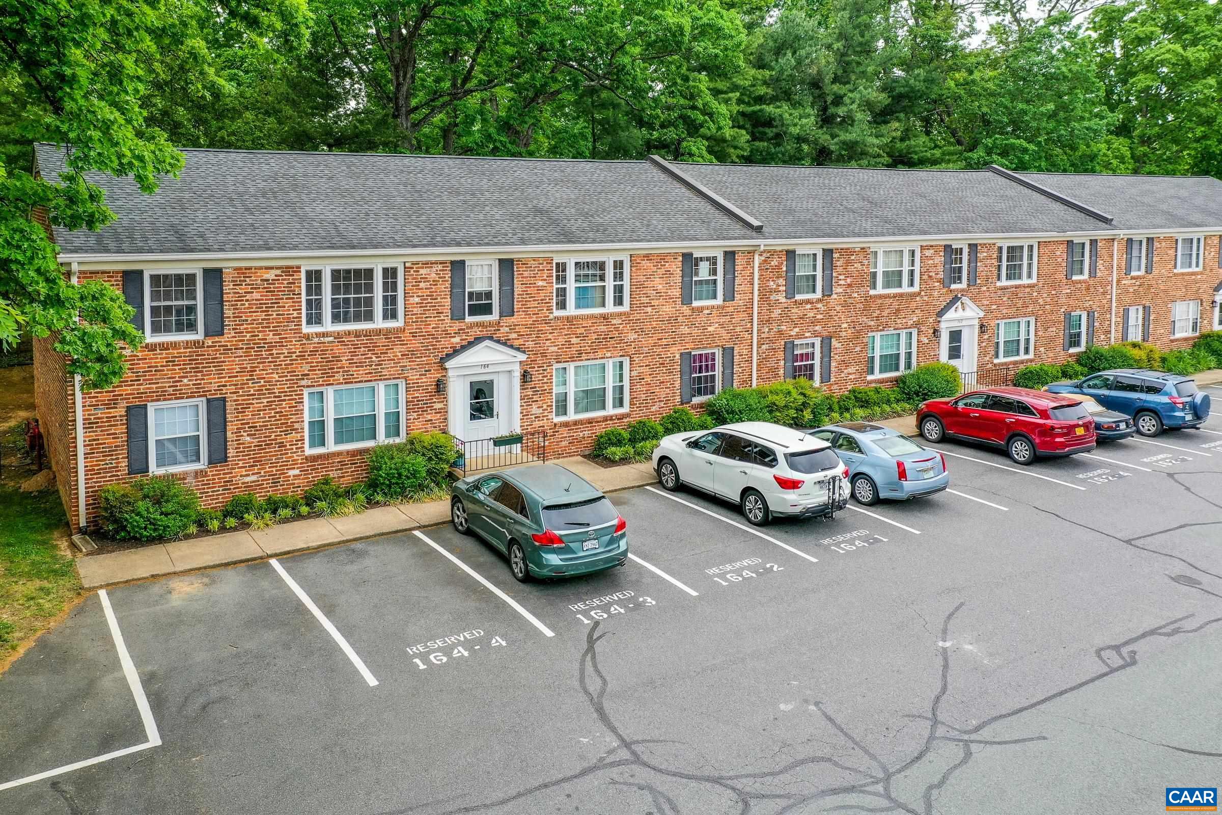 164 HESSIAN HILLS WAY Unit: 4