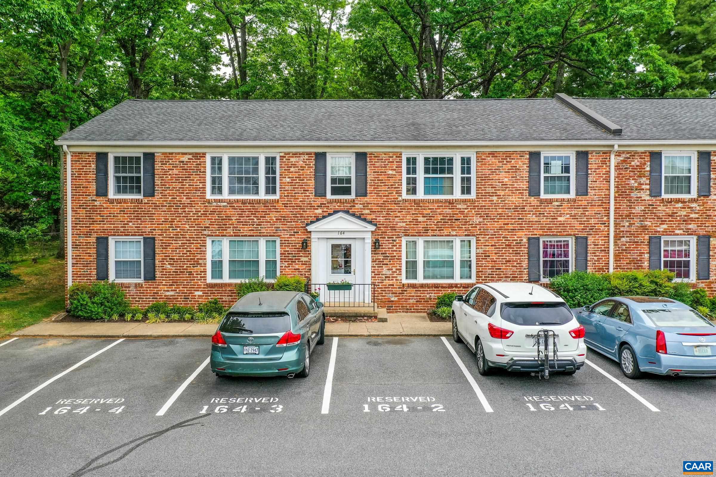 164 HESSIAN HILLS WAY Unit: 4