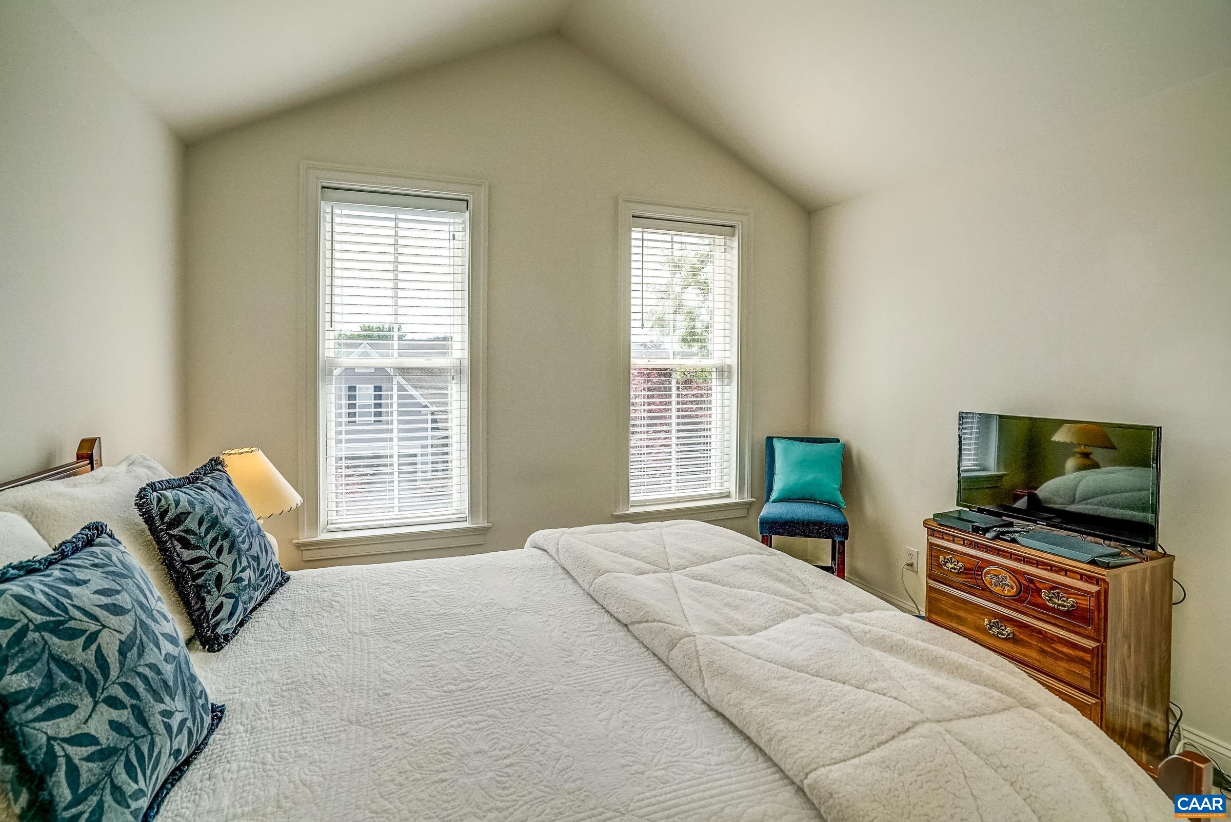 1311 STONEGATE CT