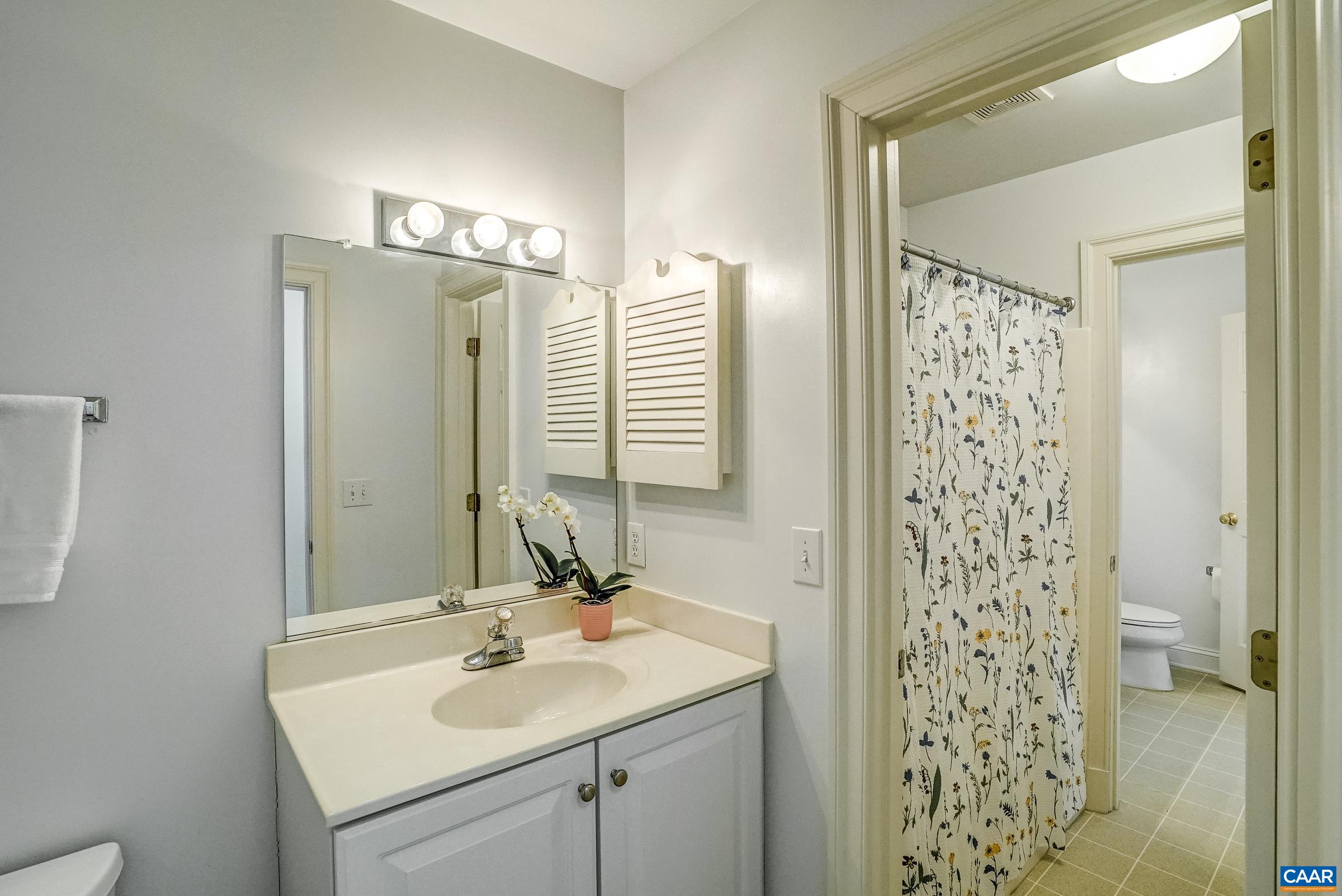 1311 STONEGATE CT