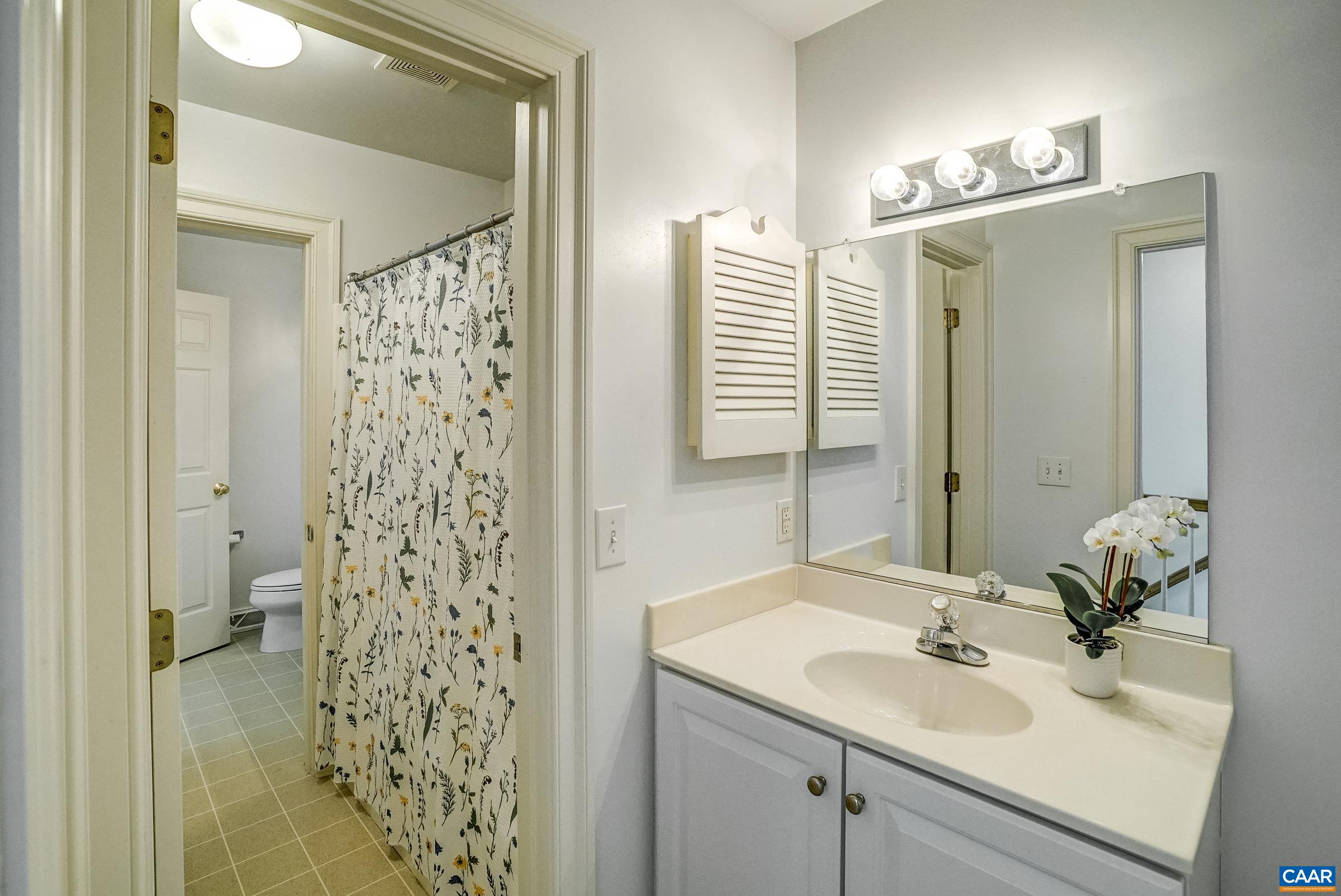 1311 STONEGATE CT