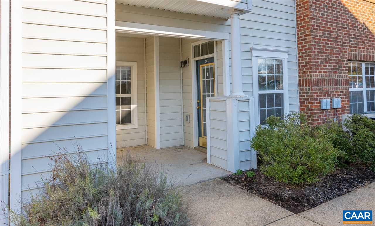 1005 WEYBRIDGE CT Unit: 202