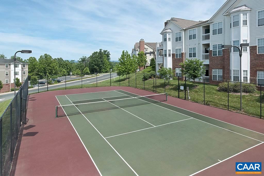 1035 WEYBRIDGE CT Unit: 205