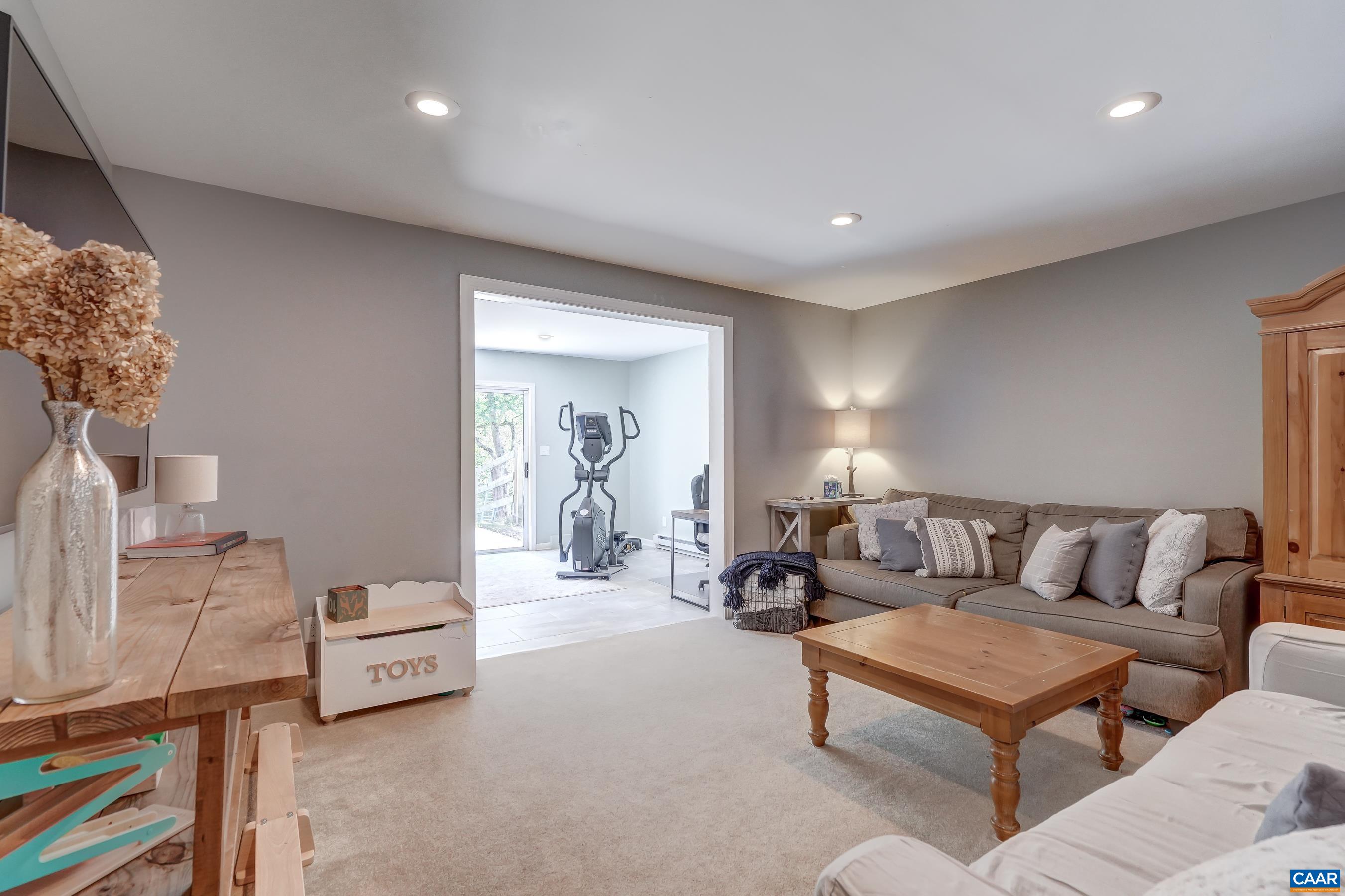 1069 AMBER RIDGE RD