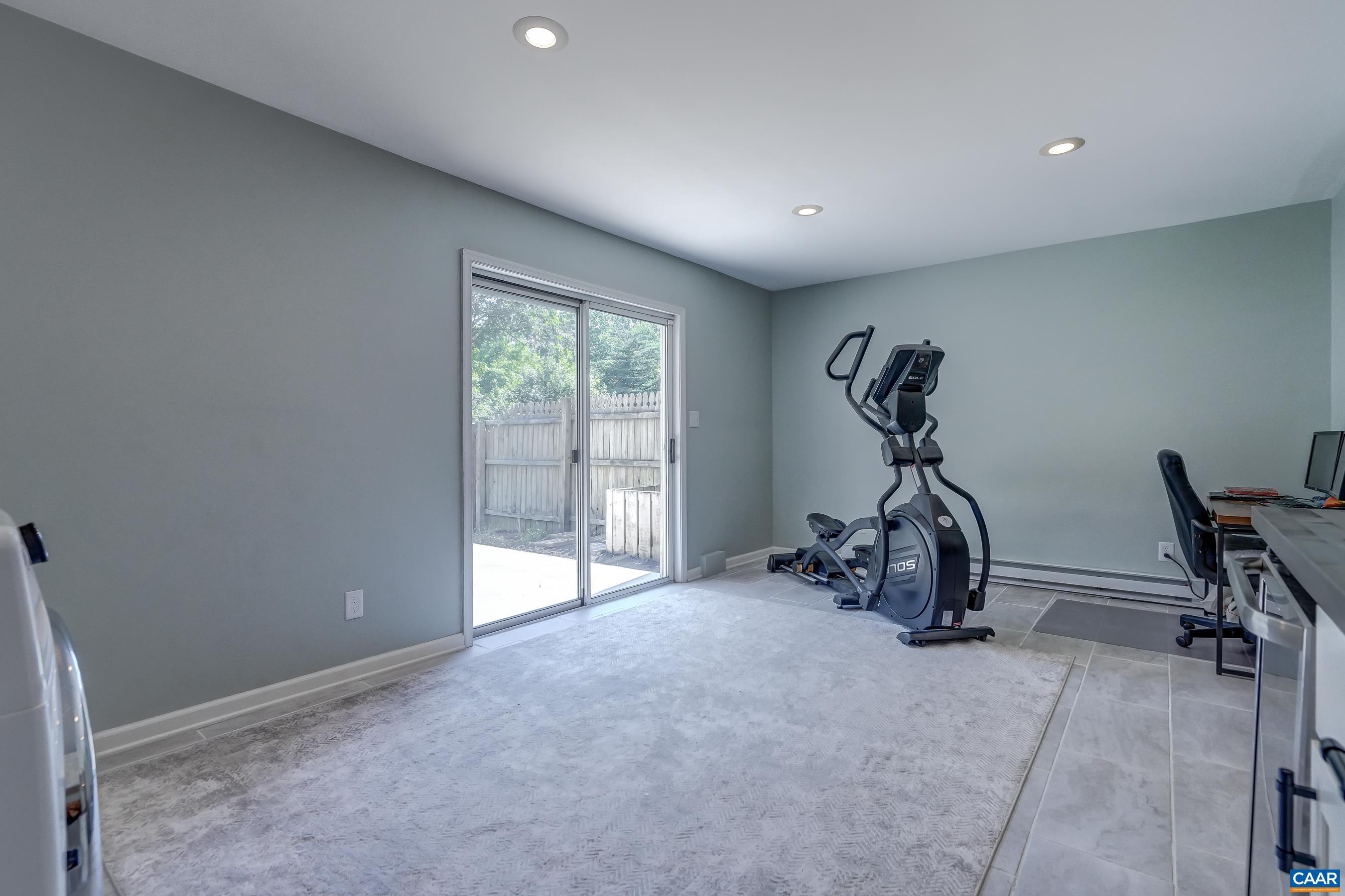 1069 AMBER RIDGE RD