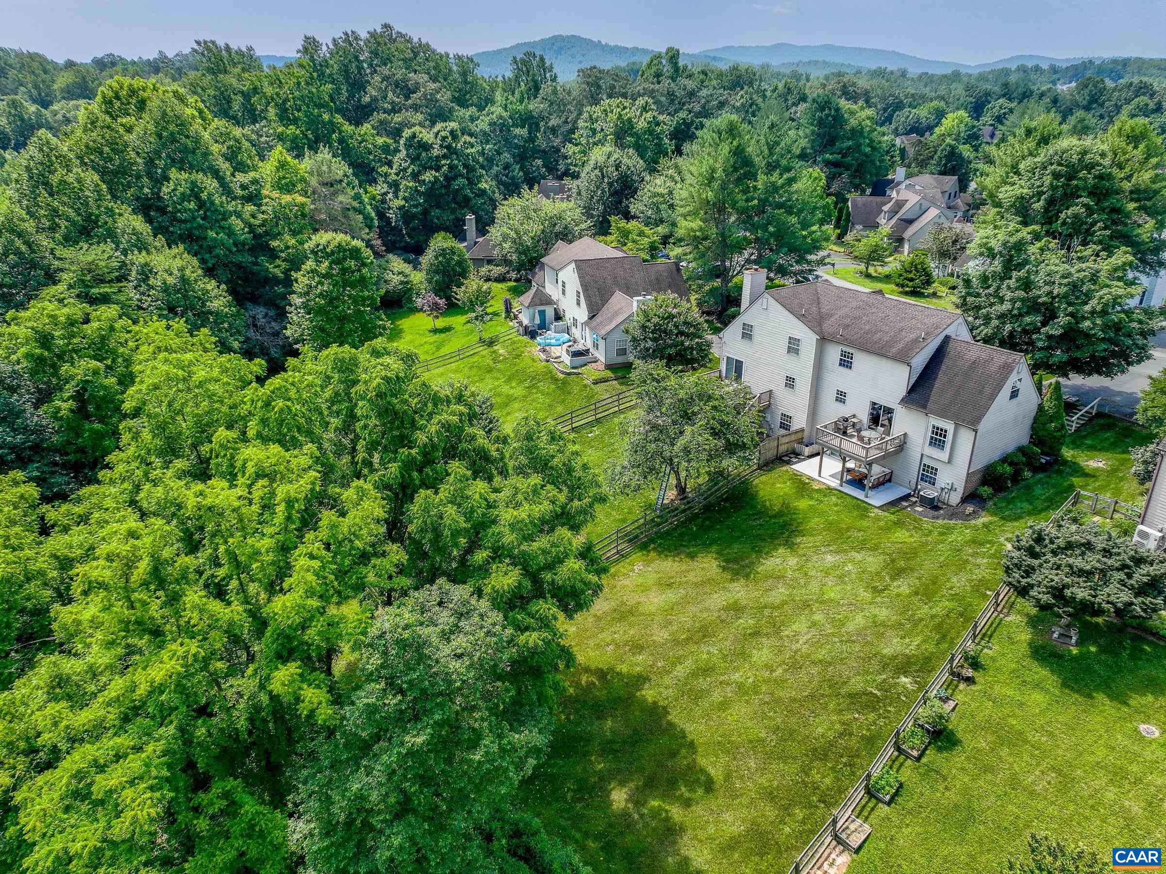 1069 AMBER RIDGE RD