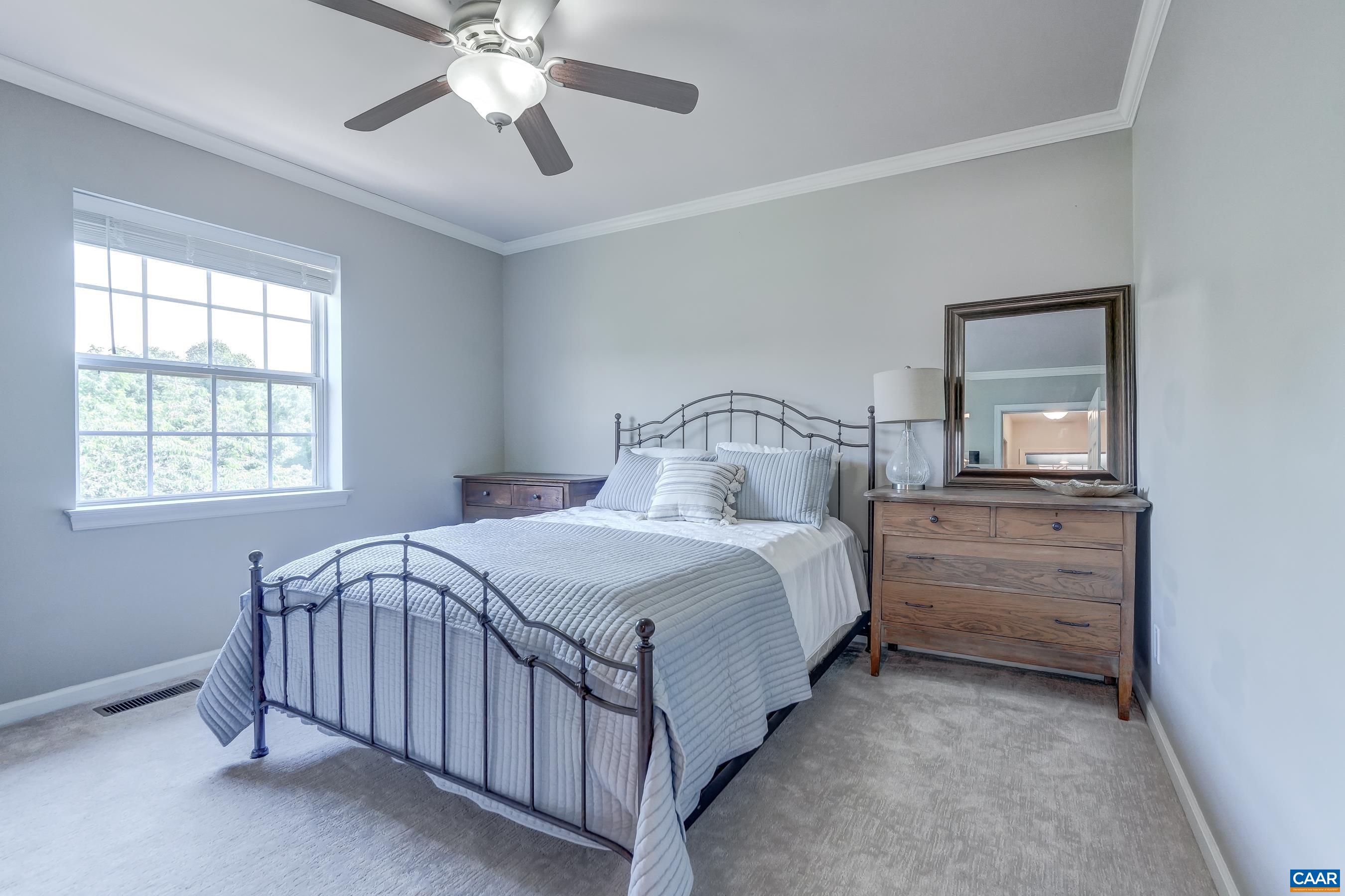 1069 AMBER RIDGE RD
