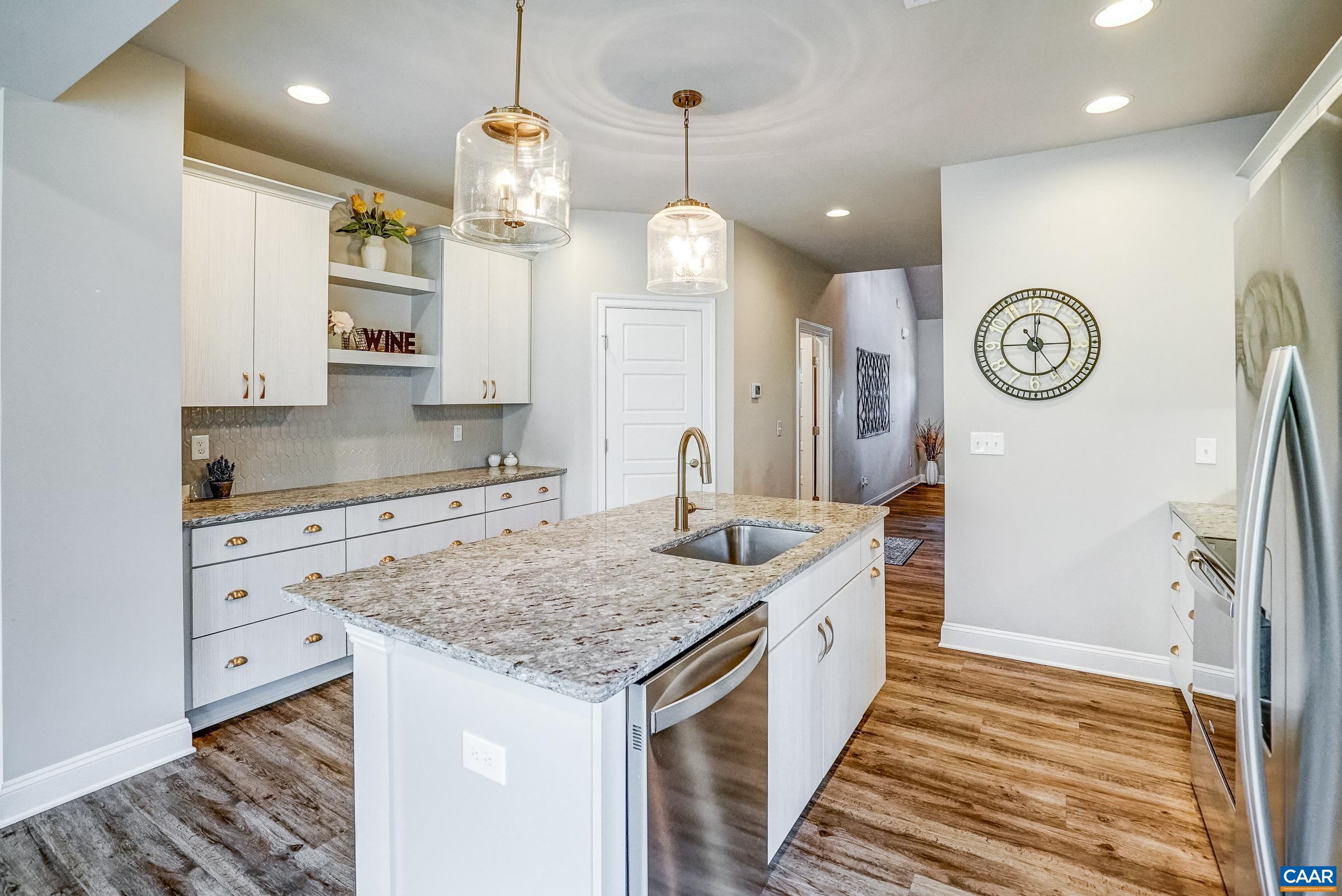 3358 CROSSCREEK PL