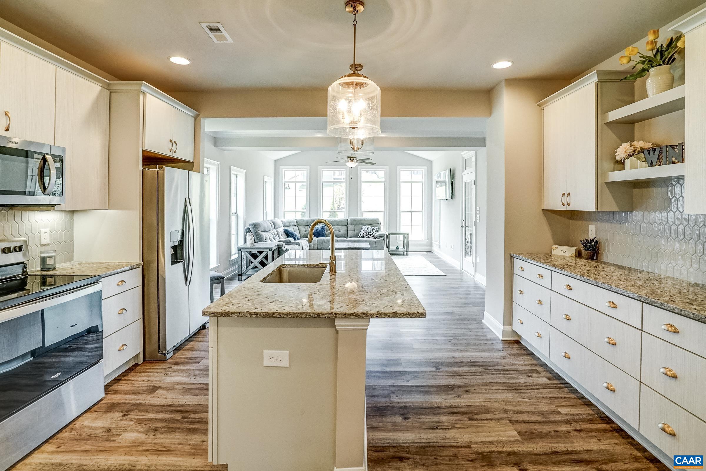 3358 CROSSCREEK PL
