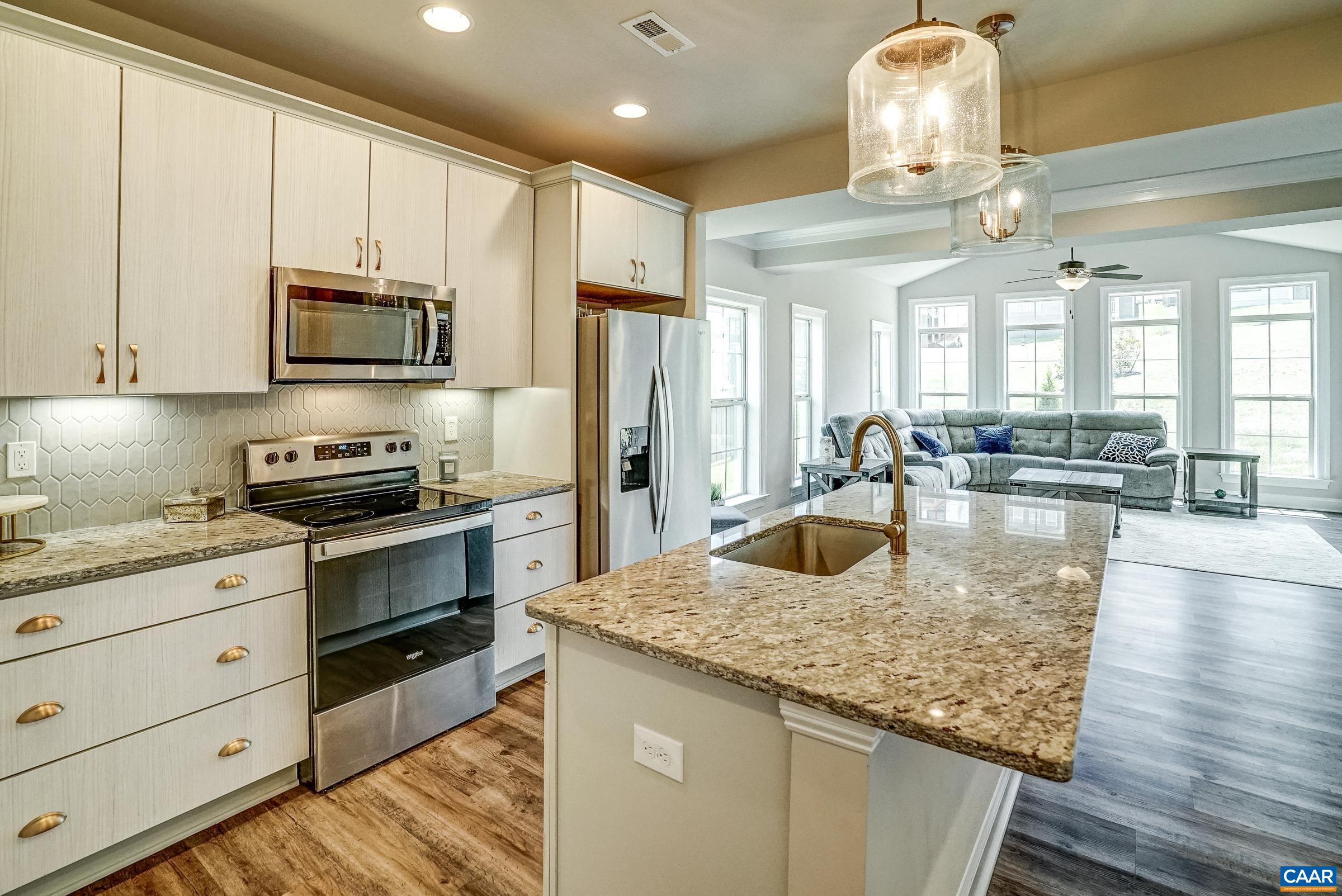 3358 CROSSCREEK PL