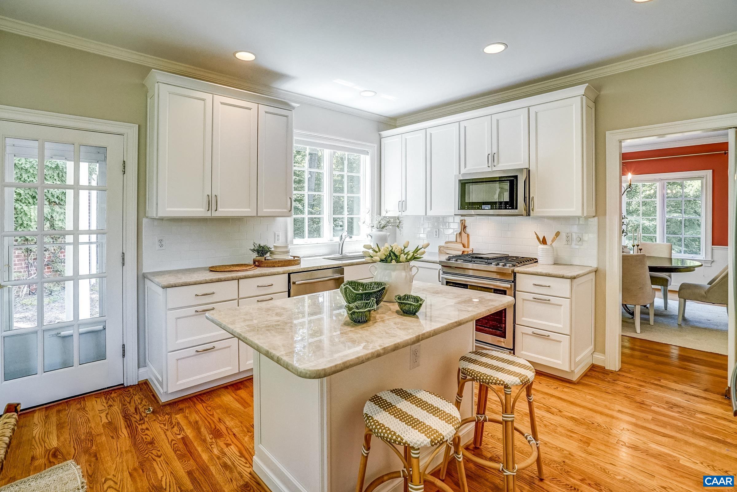 3170 BEAU MONT FARM RD