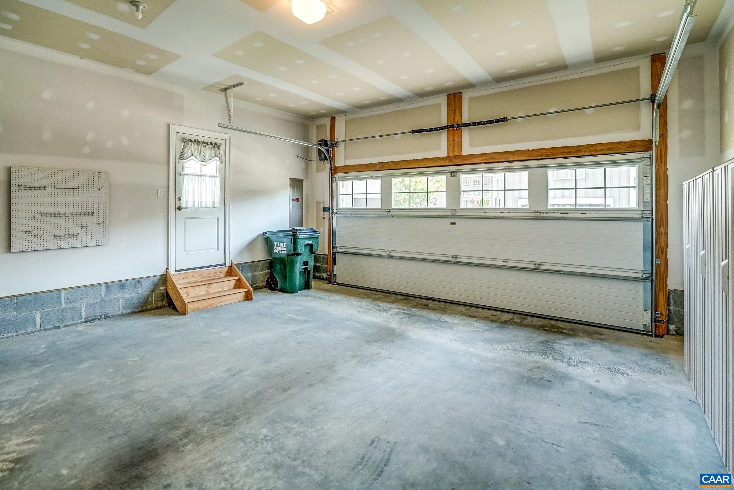 714 HIGHGATE ROW