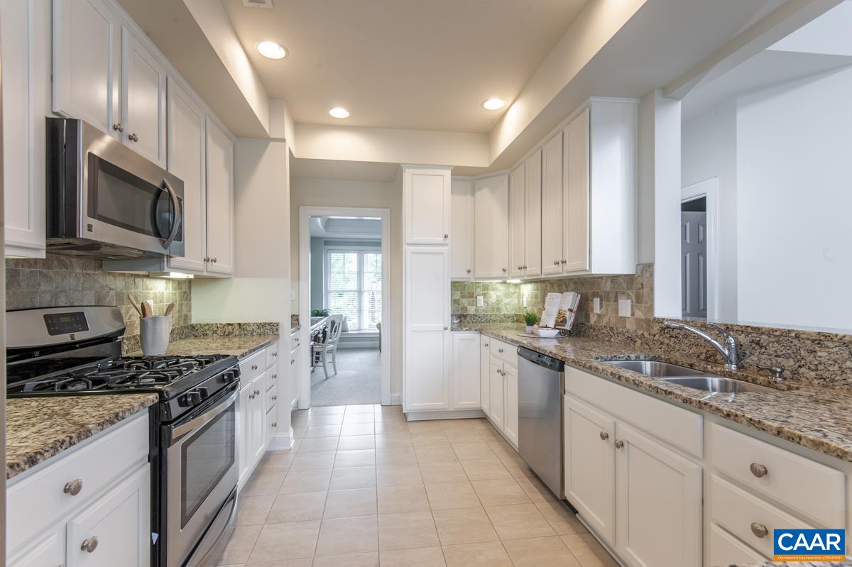 614 BAYWICK CIR